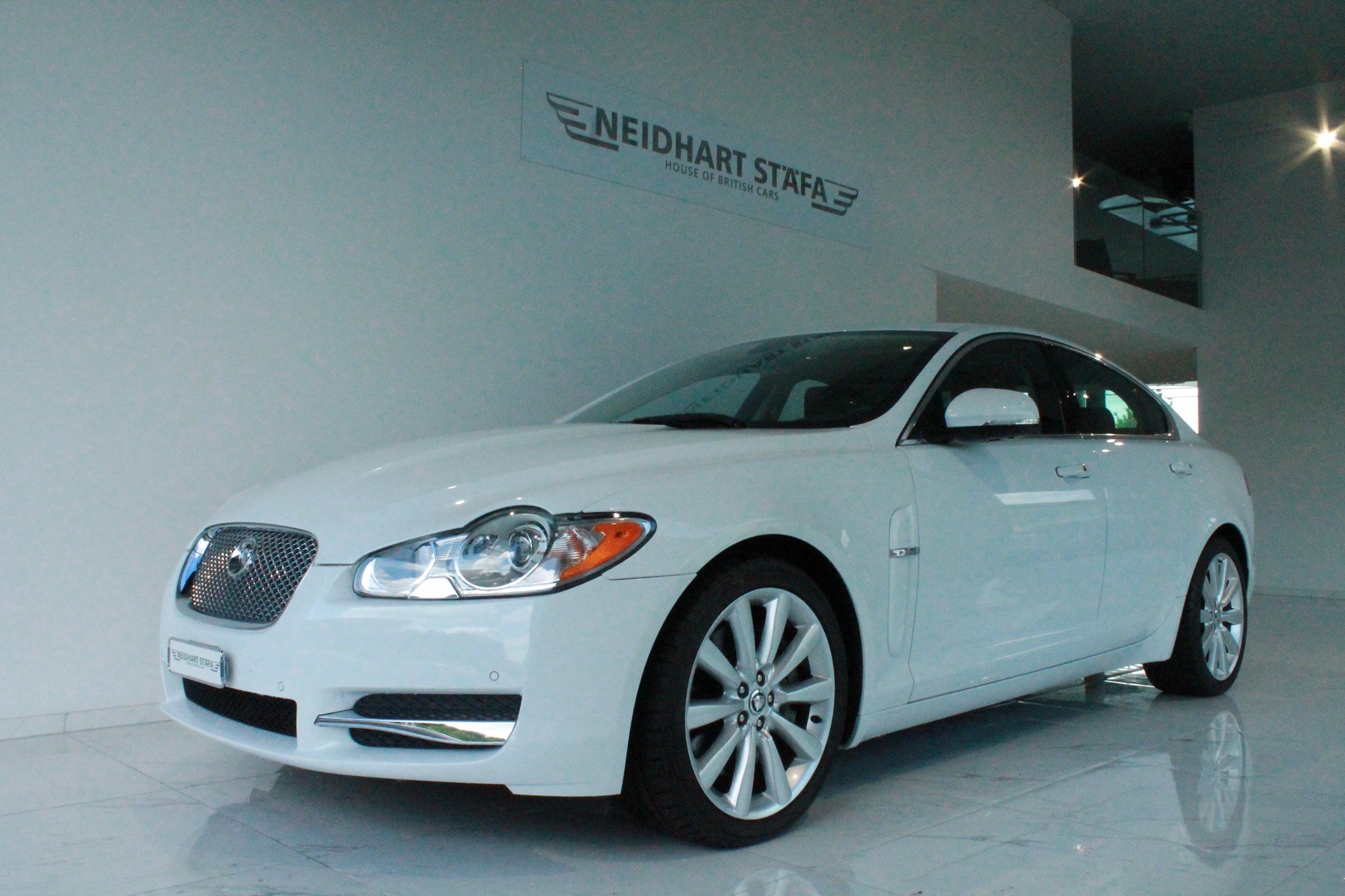 JAGUAR XF 5.0 V8 Portfolio