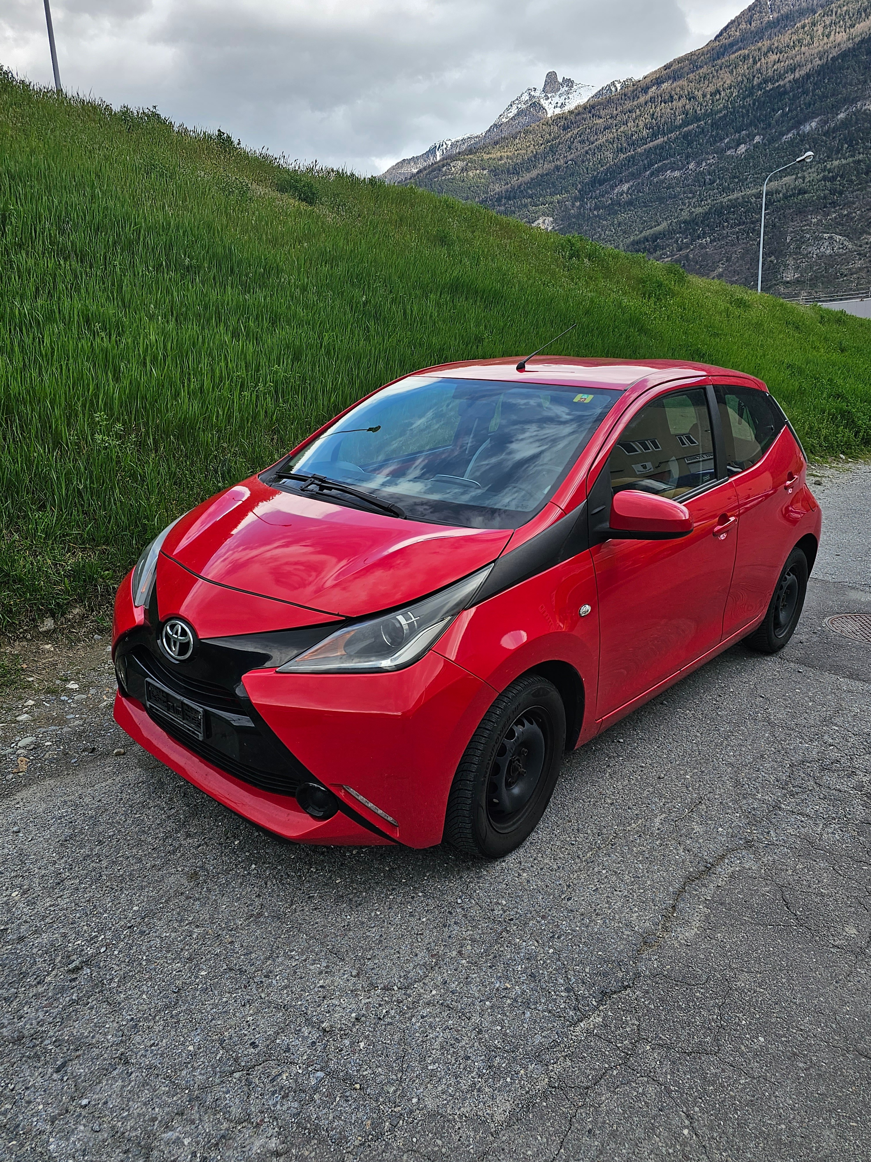 TOYOTA Aygo 1.0 VVT-i x-cite