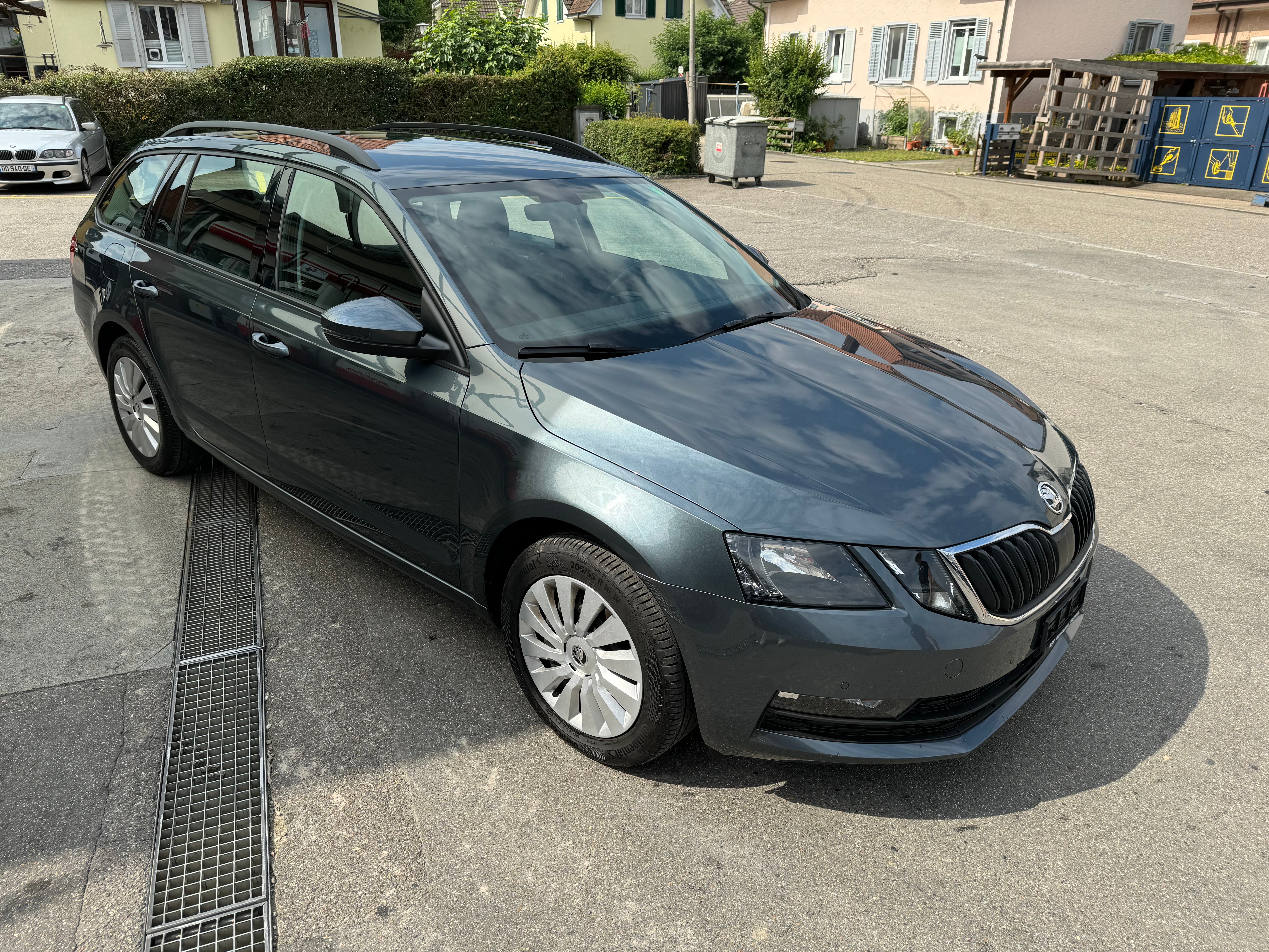 SKODA Octavia Combi 1.5 TSI Ambition DSG