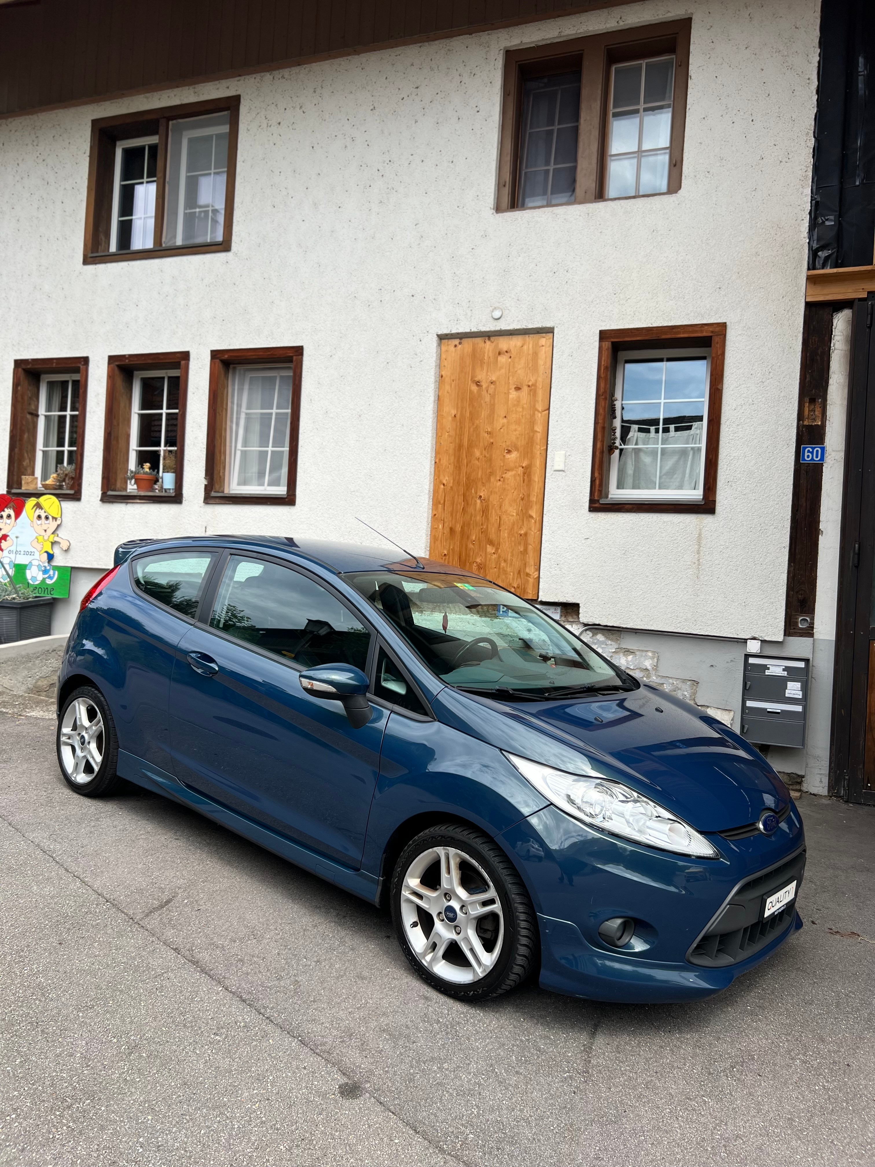 FORD Fiesta 1.6 16V Titanium