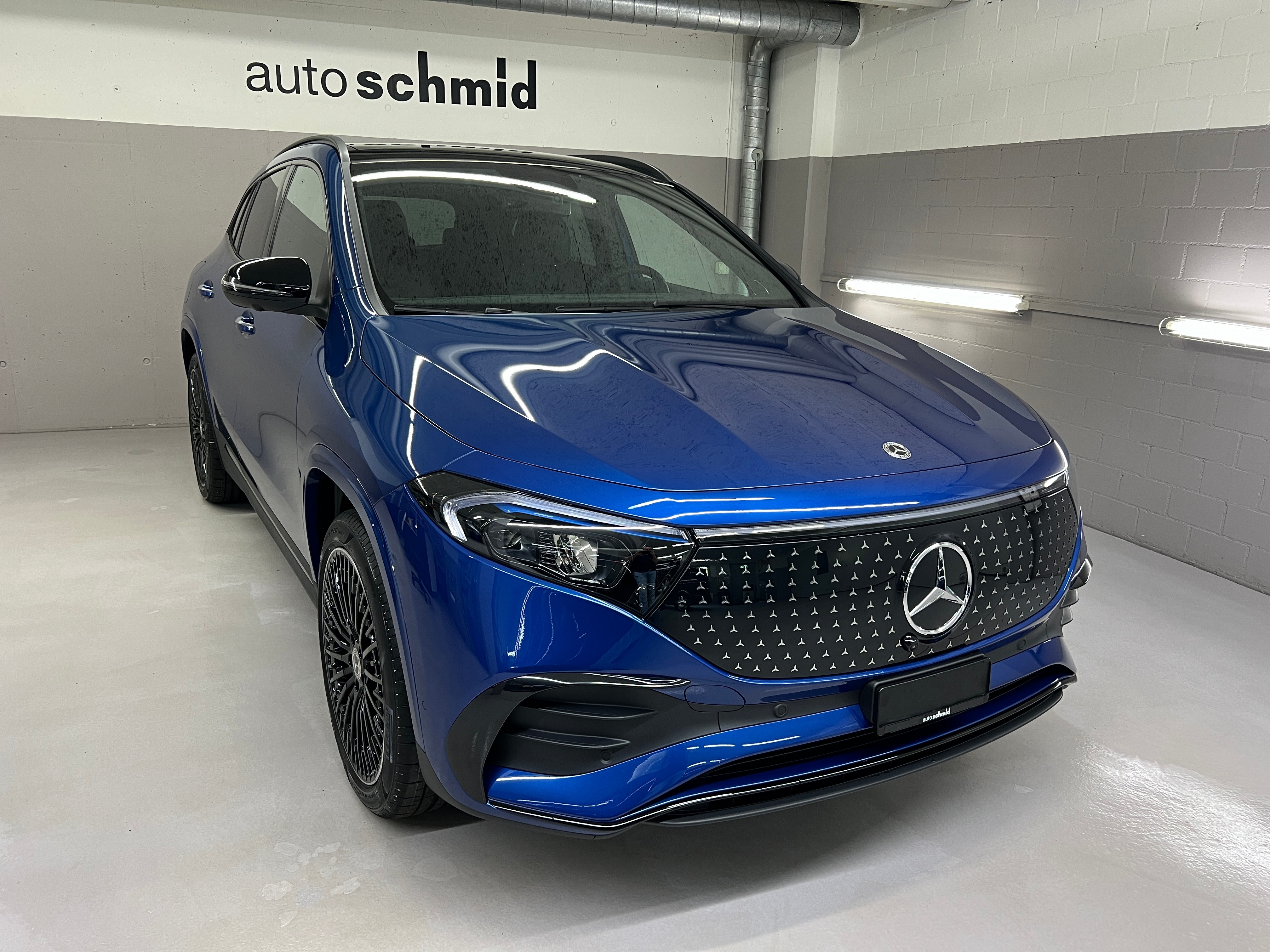 MERCEDES-BENZ EQA 350 4MATIC Swiss Star