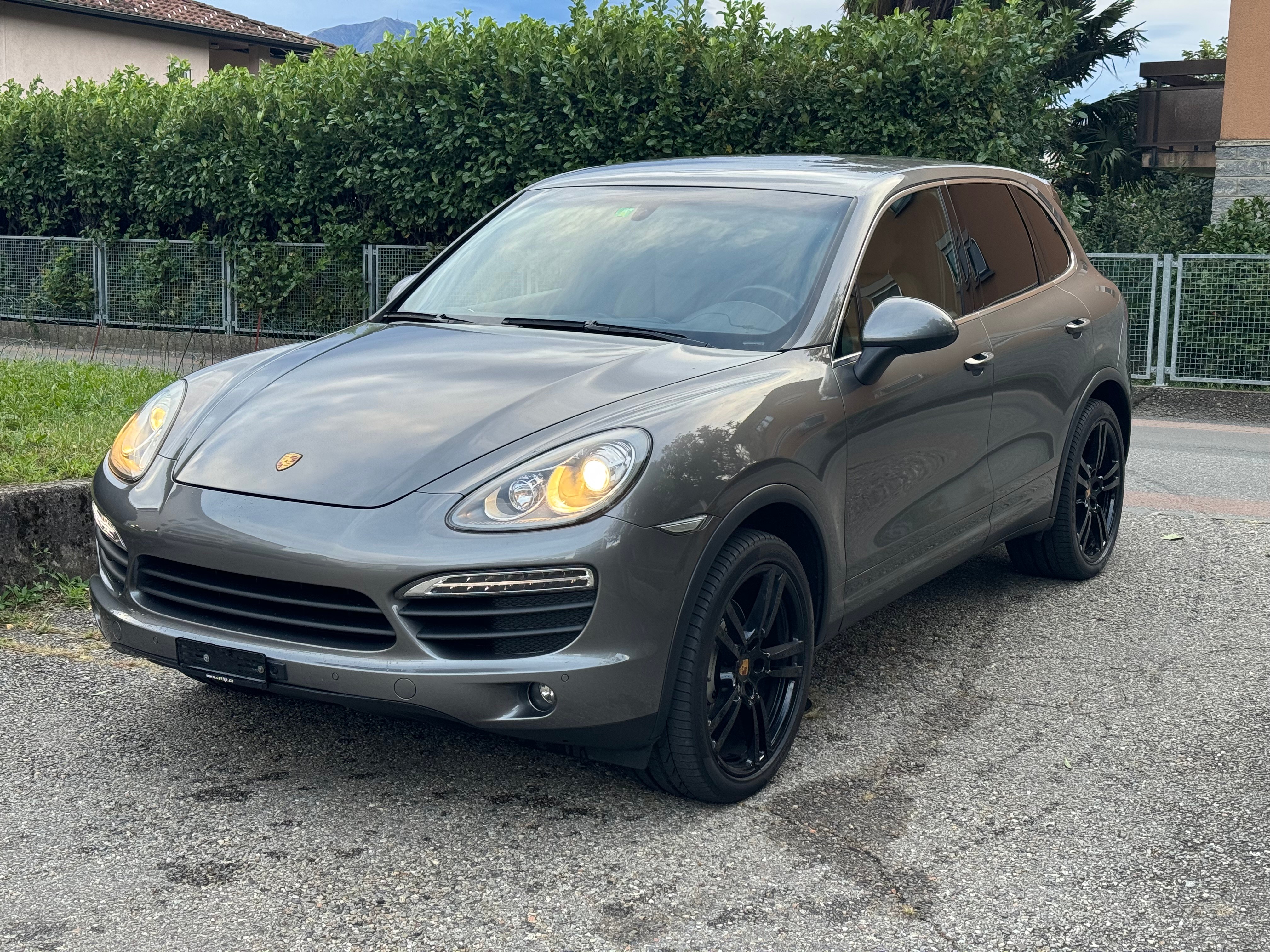 PORSCHE Cayenne S