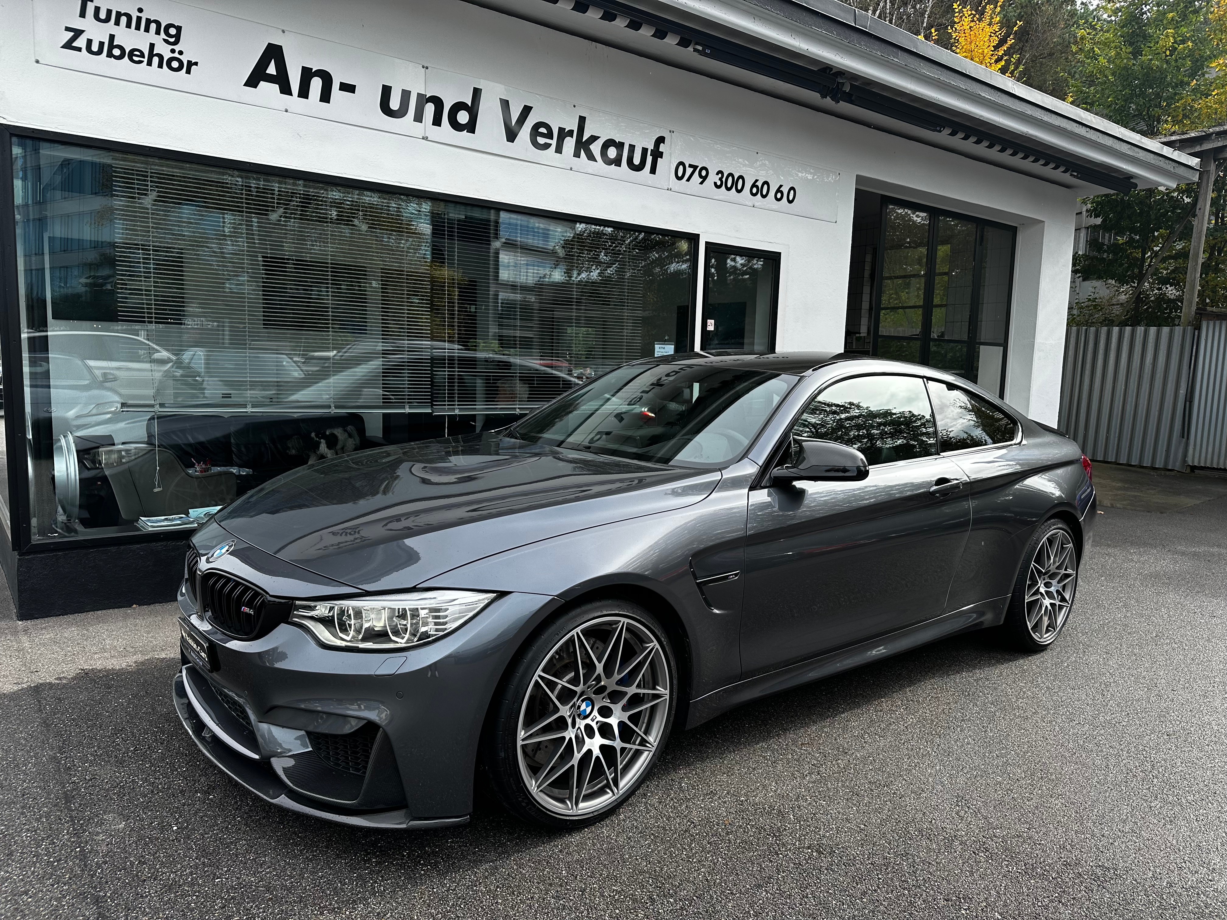 BMW M4 Coupé Competition DKG