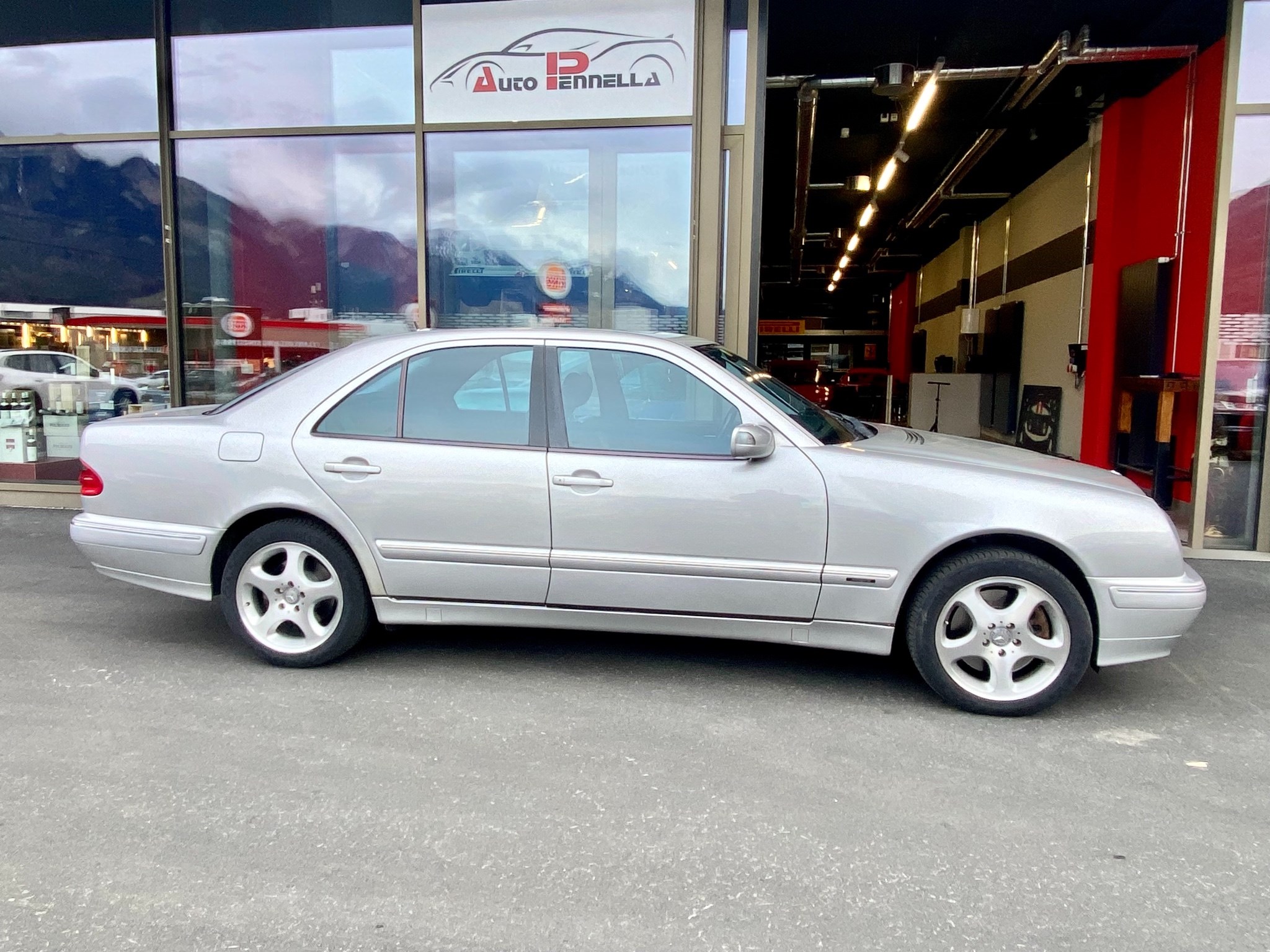 MERCEDES-BENZ E 430 Avantgarde 4-Matic Automatic