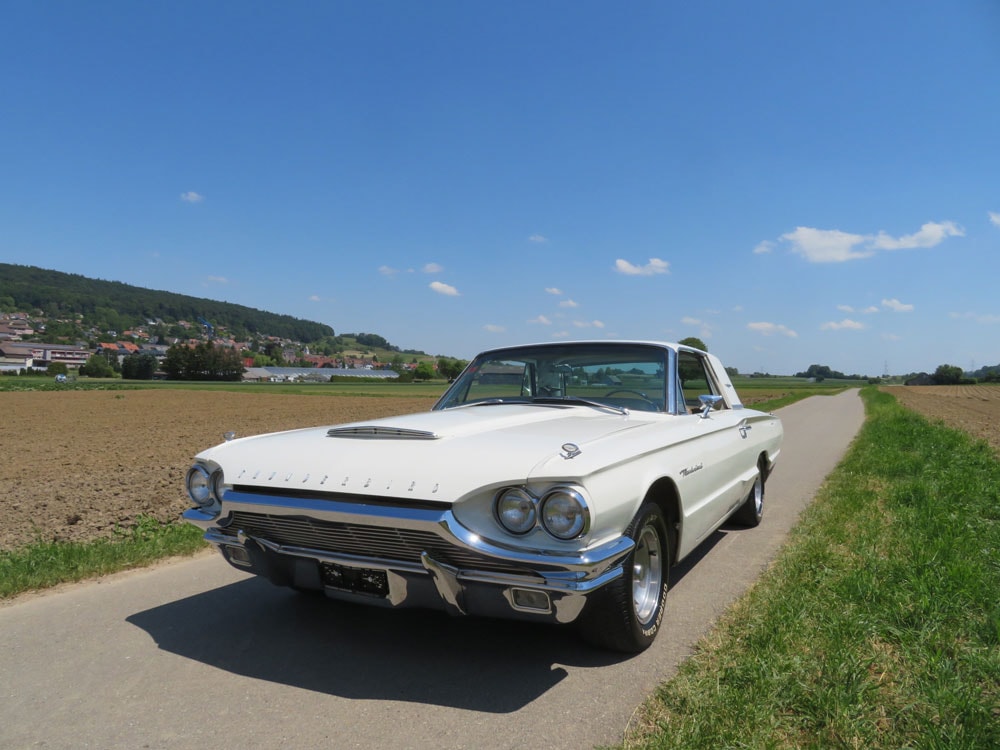 FORD Thunderbird