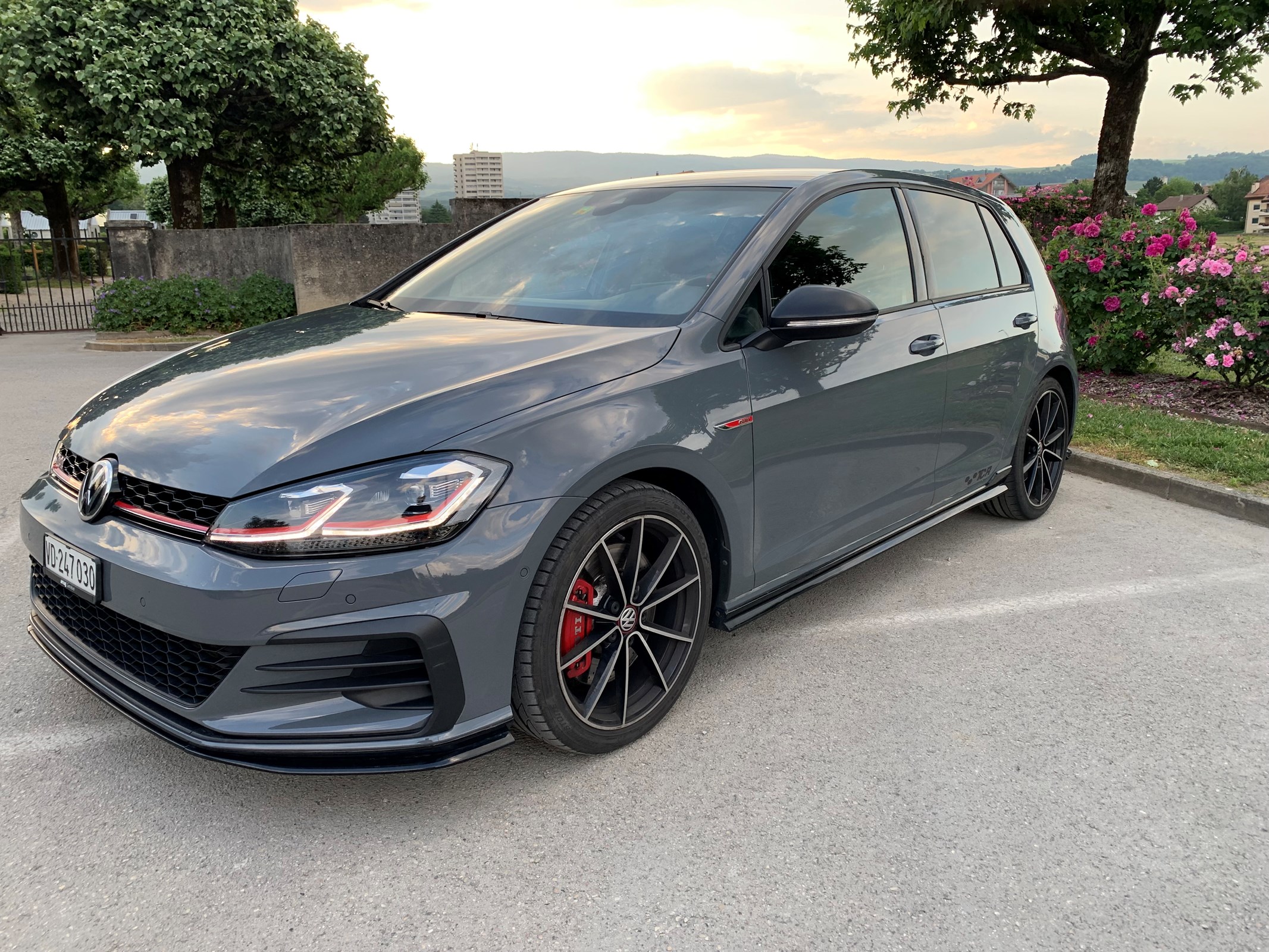 VW Golf 2.0 TSI GTI TCR DSG