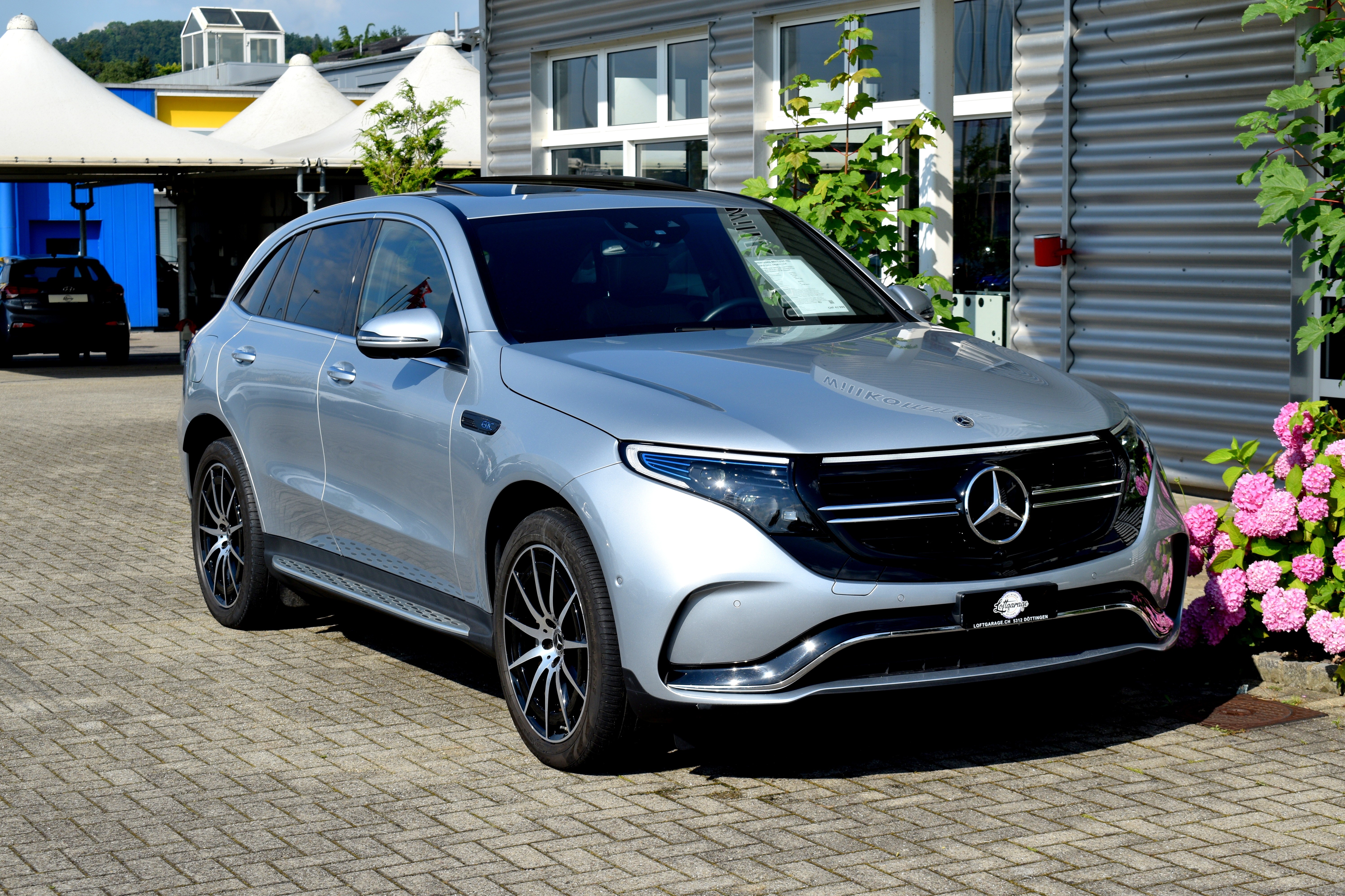 MERCEDES-BENZ EQC 400 AMG Line 4Matic (CH Auto) 10Jahre Gratis Servicepaket