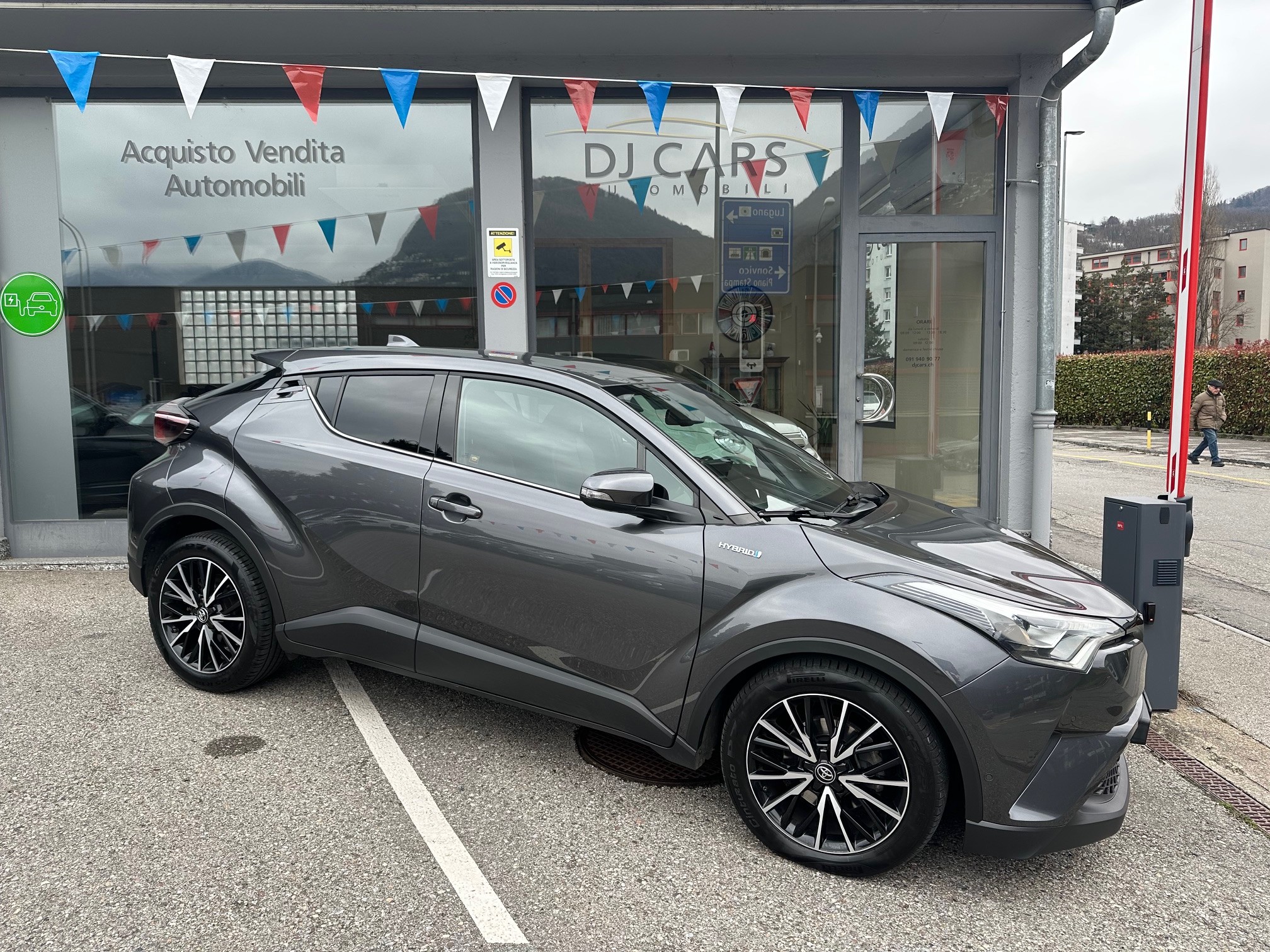 TOYOTA C-HR 1.8 HSD Style CVT