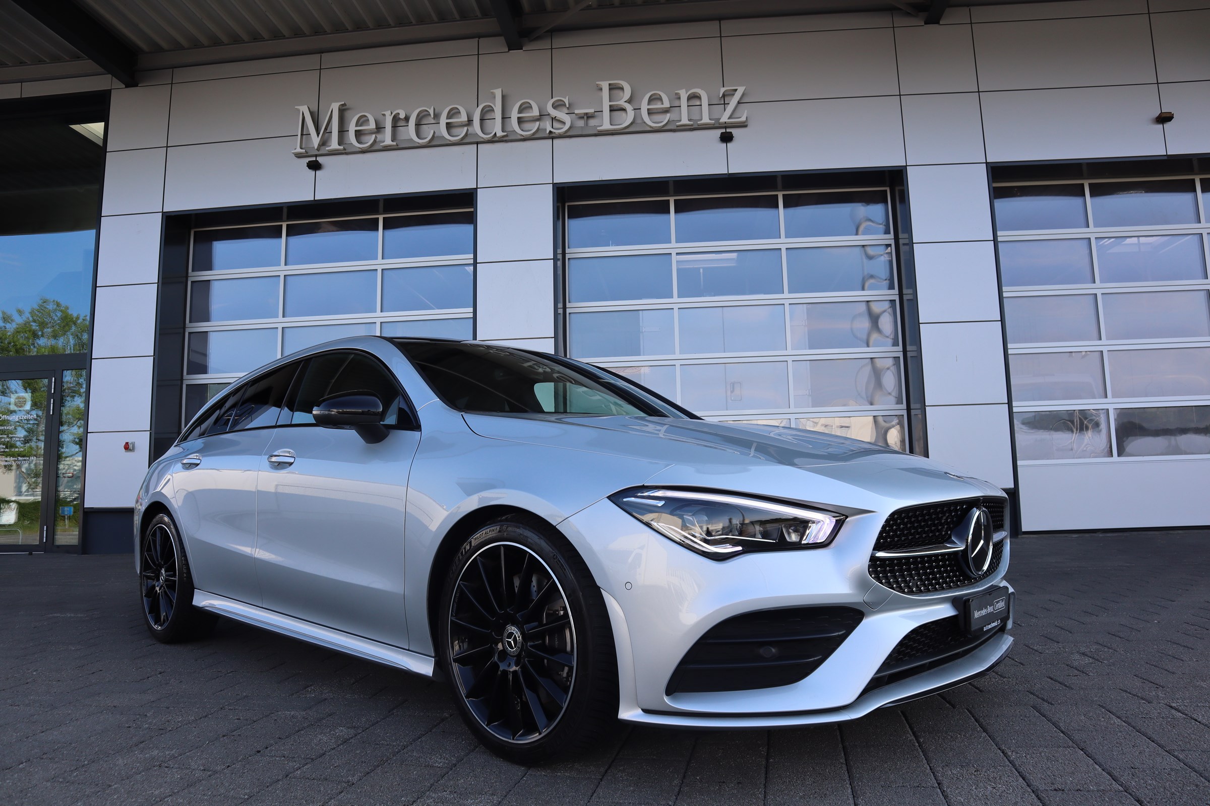 MERCEDES-BENZ CLA Shooting Brake 250 4Matic 7G-DCT AMG Line