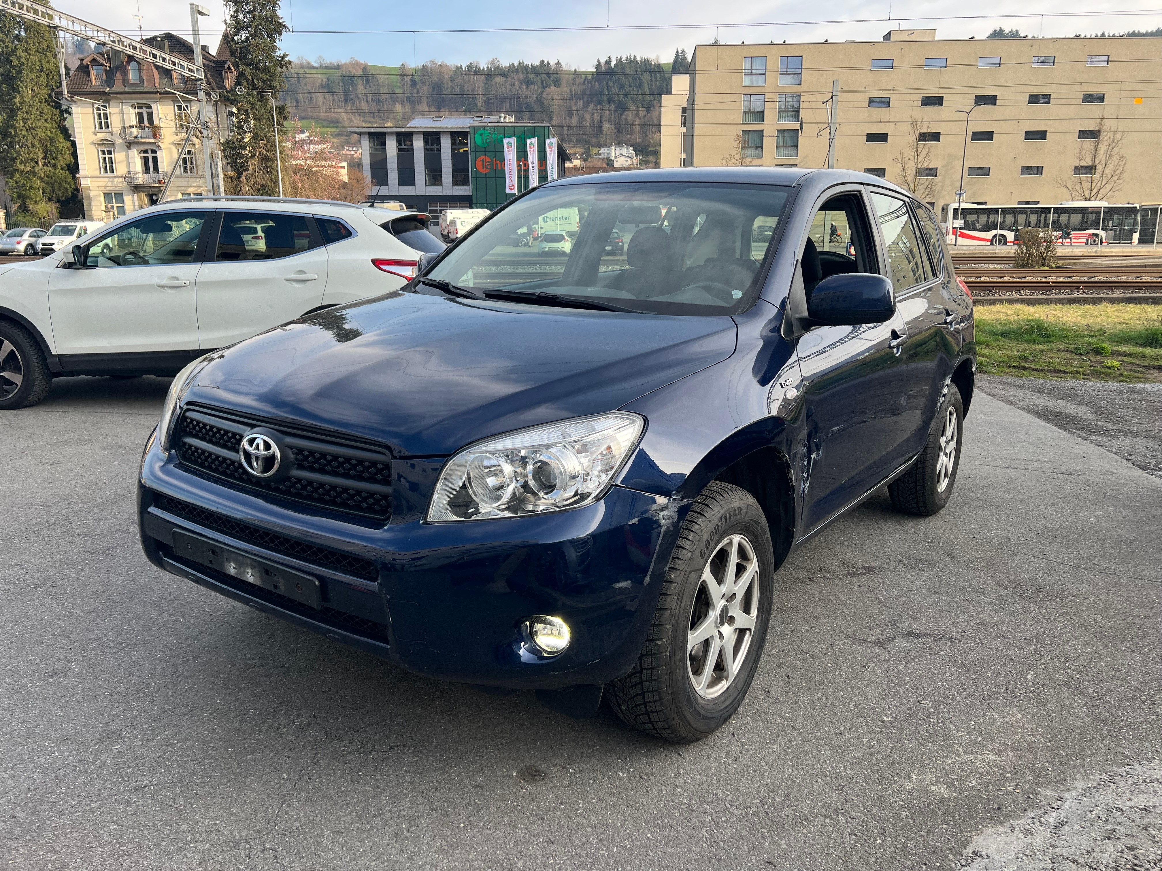 TOYOTA RAV-4 2.2D-4 D Linea Luna