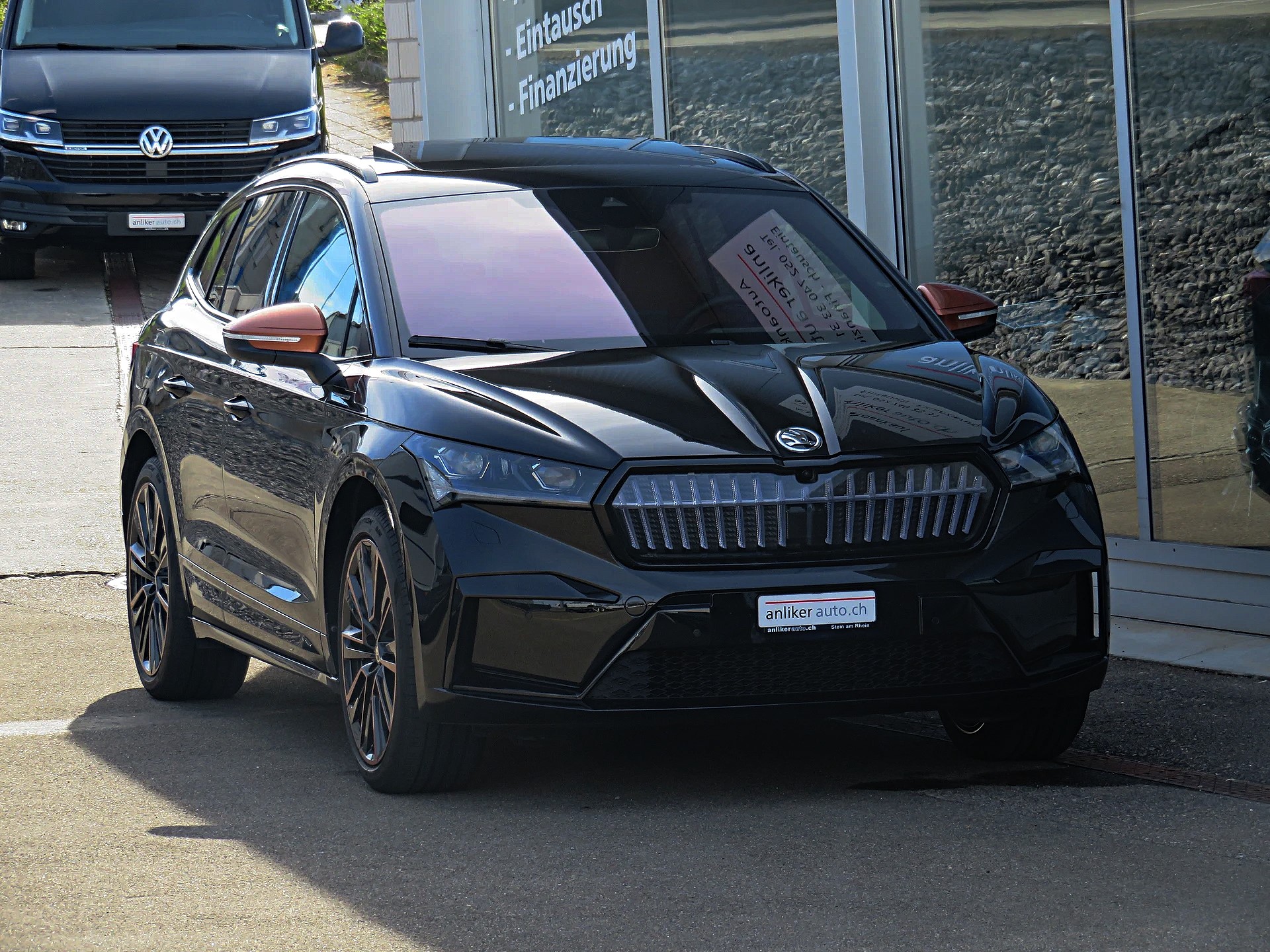 SKODA Enyaq iV 80x Founders Edition