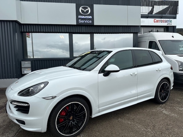 PORSCHE Cayenne GTS