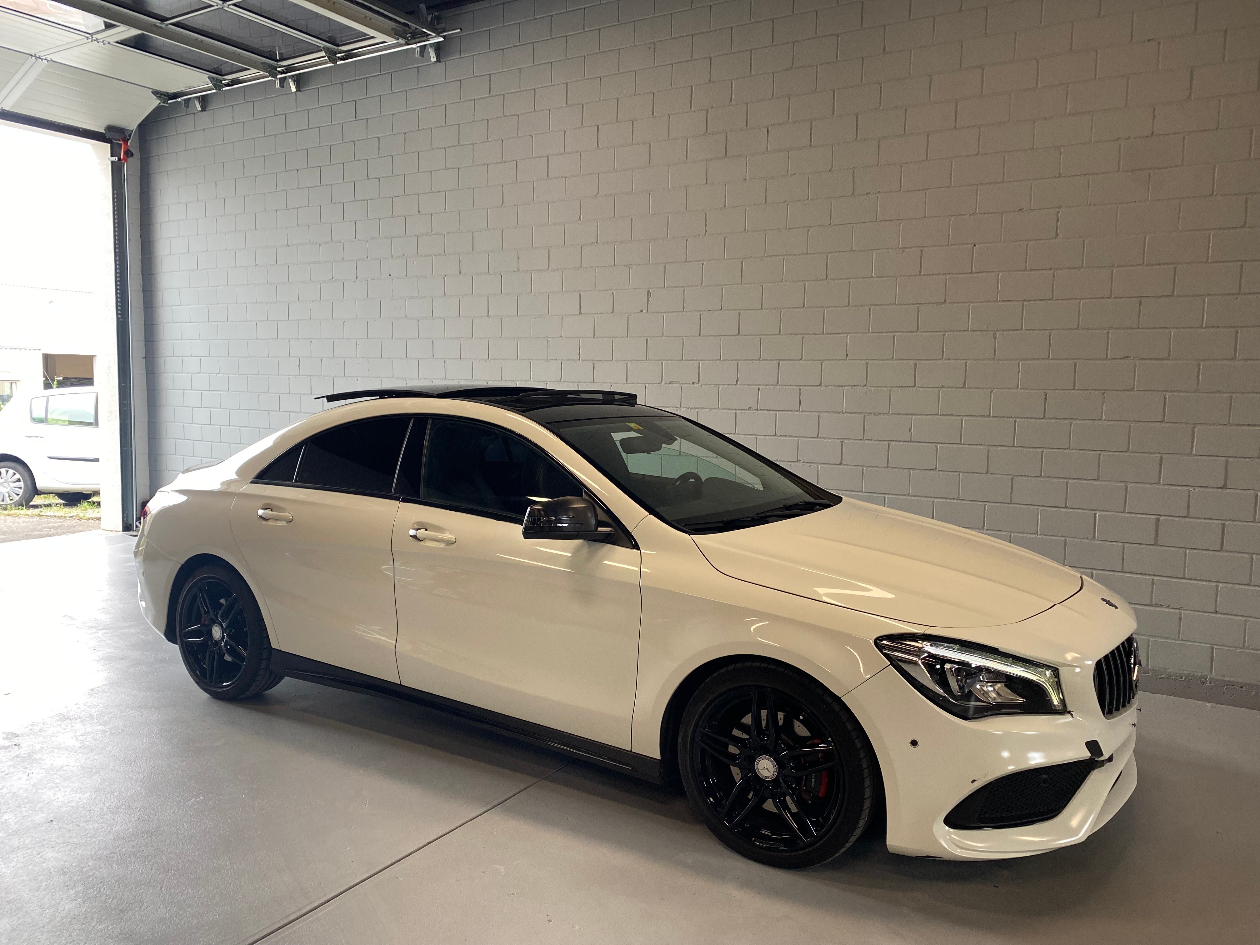 MERCEDES-BENZ CLA 220 AMG Line 4Matic 7G-DCT