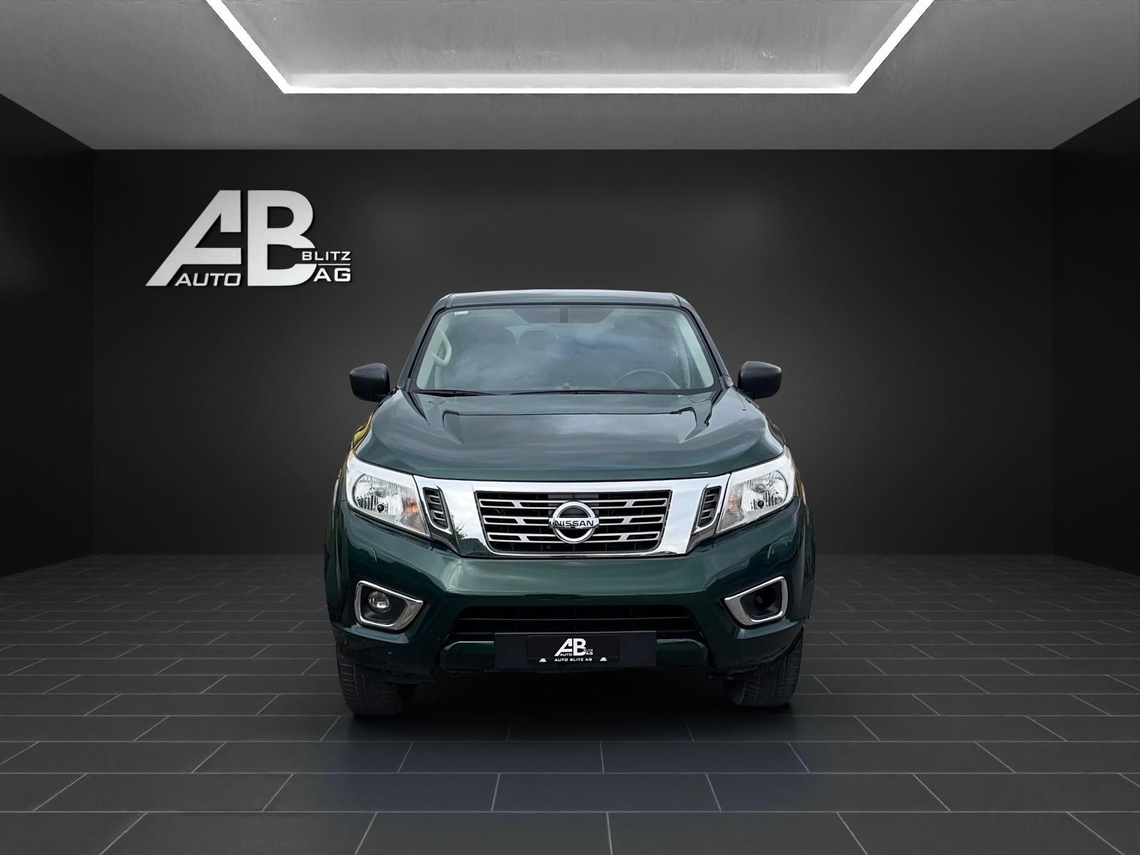 NISSAN Navara Double Cab Tekna 2.3 dCi 4WD Automatic