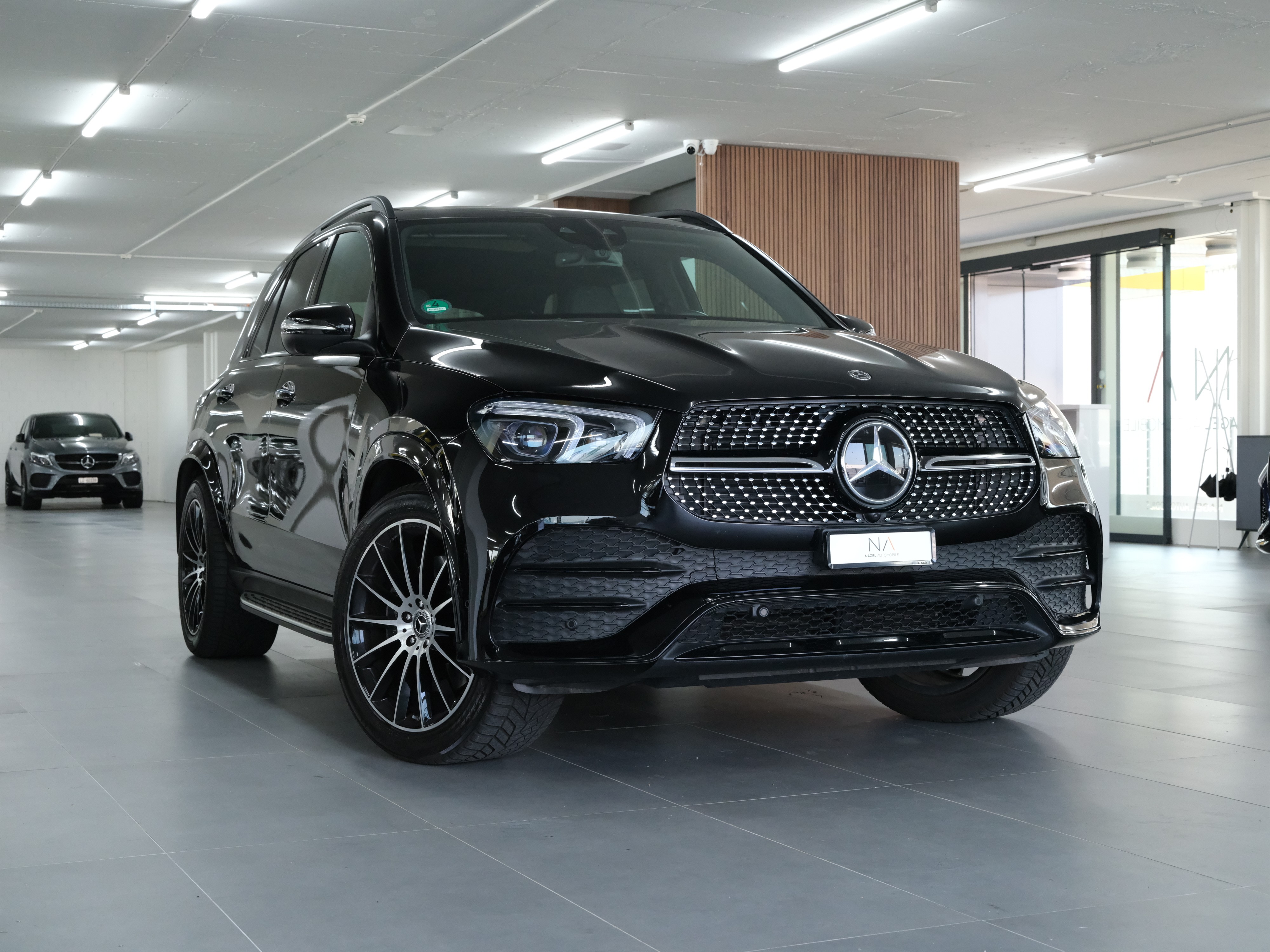 MERCEDES-BENZ GLE 300 d 4Matic AMG Line 9G-Tronic