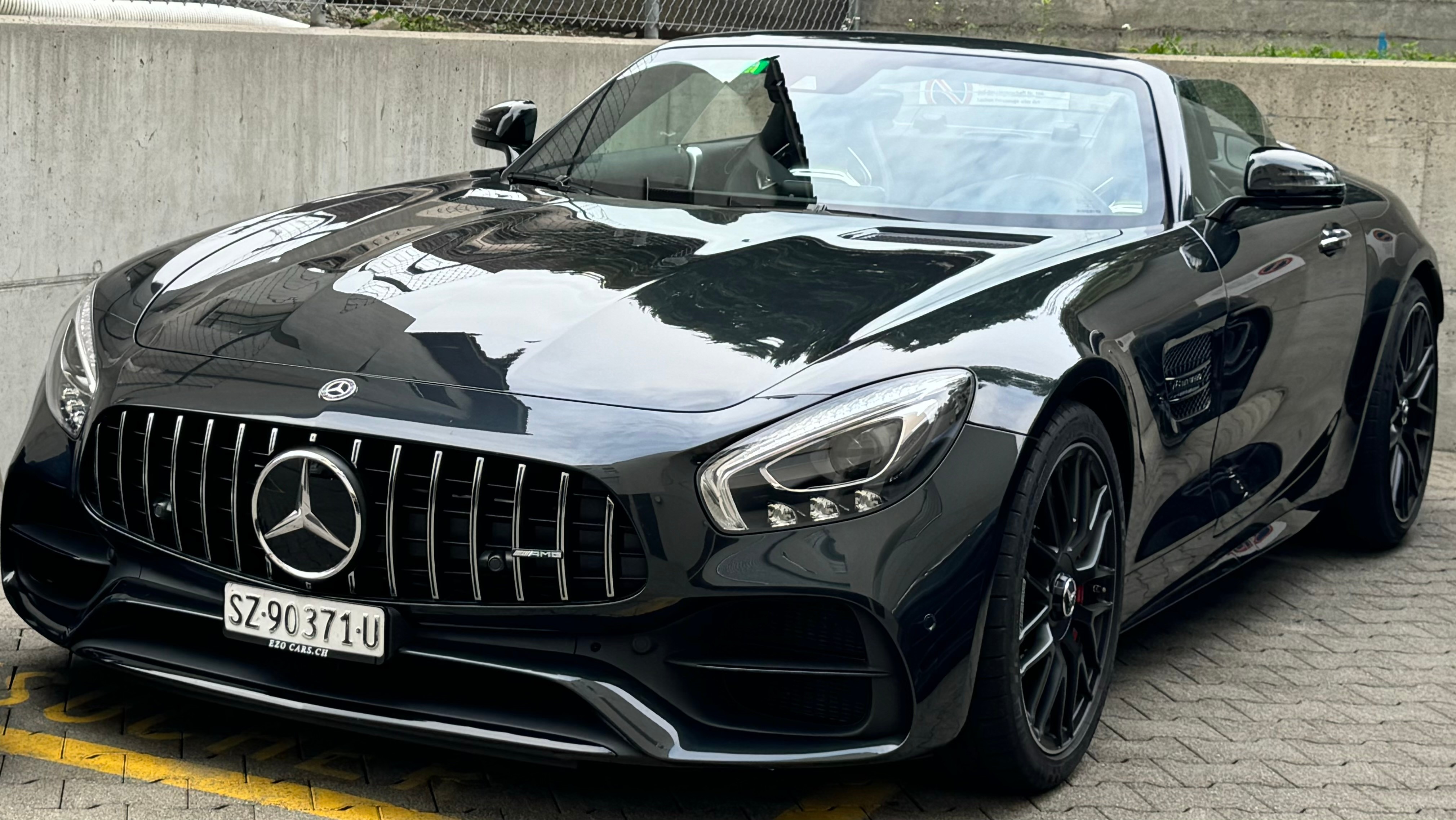 MERCEDES-BENZ AMG GT C Roadster All Black Performance Speedshift DCT CH-Fahrzeug erst 13456km