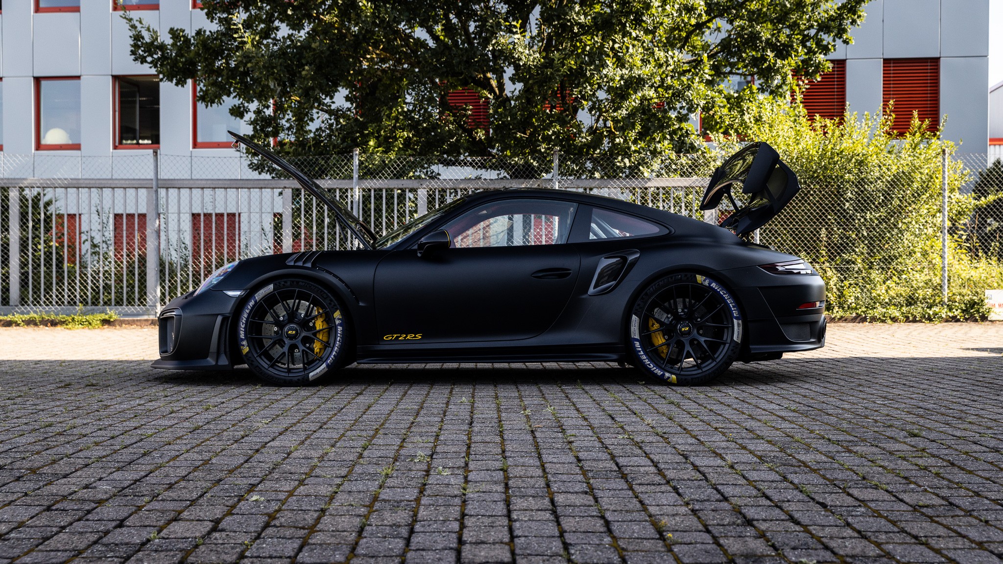 PORSCHE 911 GT2 RS PDK