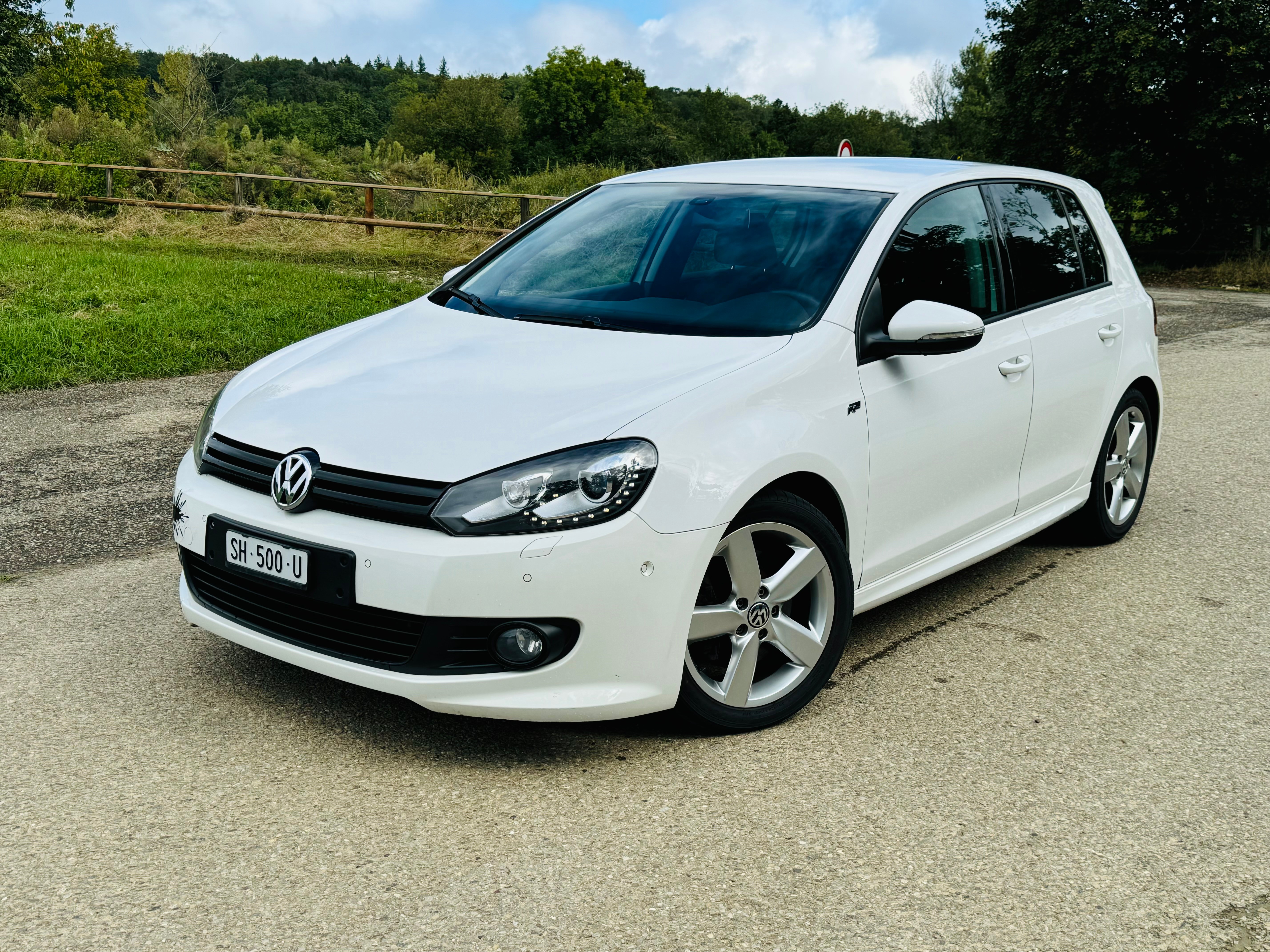 VW Golf 1.4 TSI Highline R-Line