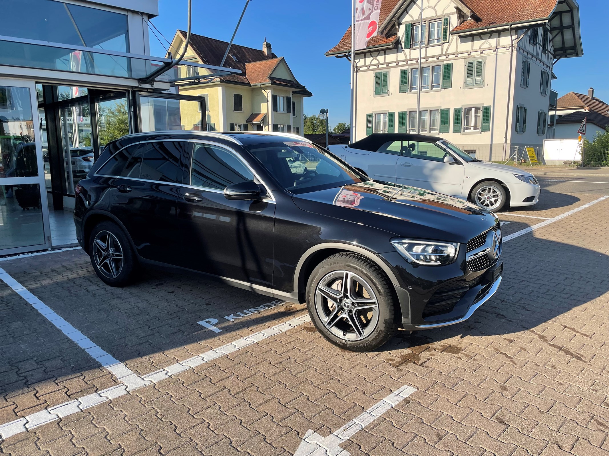 MERCEDES-BENZ GLC 300 AMG Line 4Matic 9G-Tronic