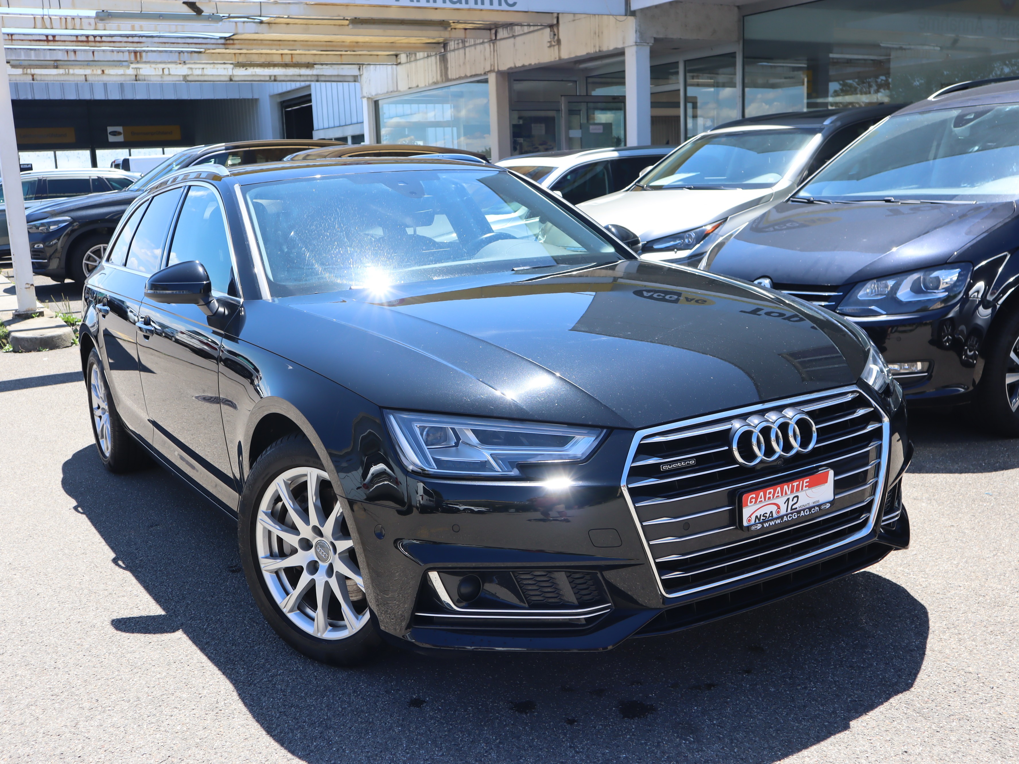 AUDI A4 Avant 40 TDI Design quattro S-tronic ** Neues Modell ** Gr-Navi mit RF-Kamera ** PDC ** Frisch ab MFK & Service **