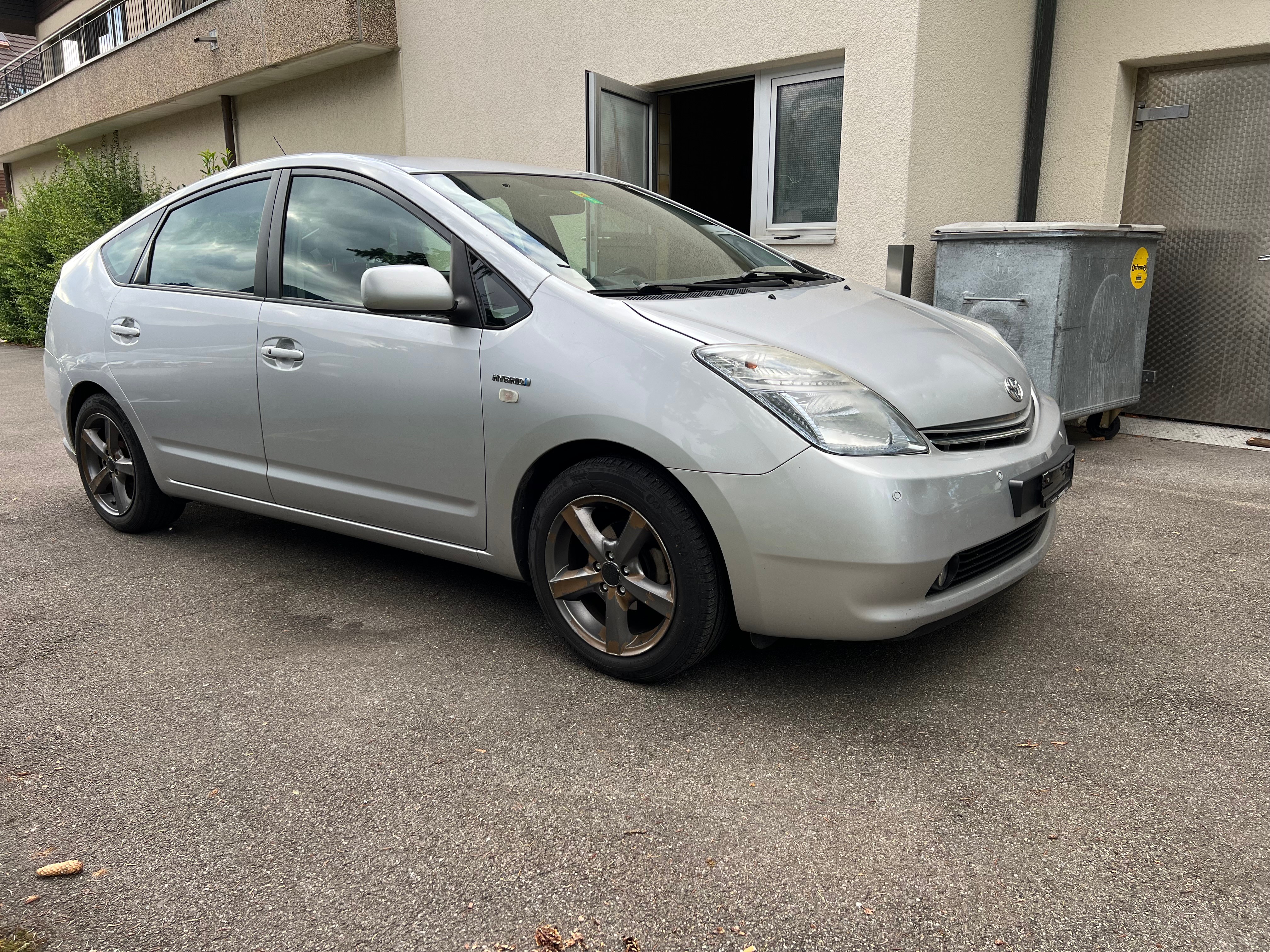 TOYOTA Prius 1.5 16V Hybrid