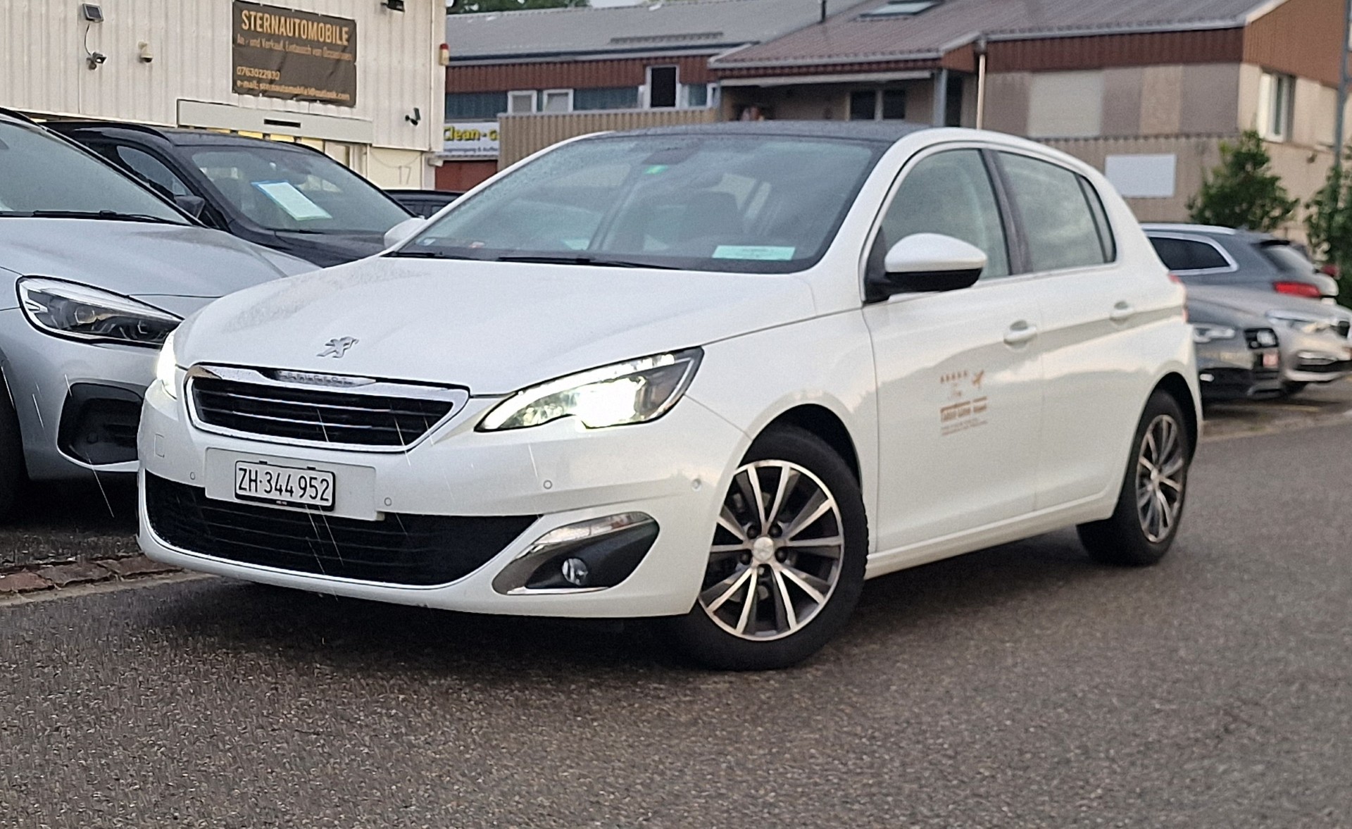 PEUGEOT 308 1.6 BlueHDI Style Automatic