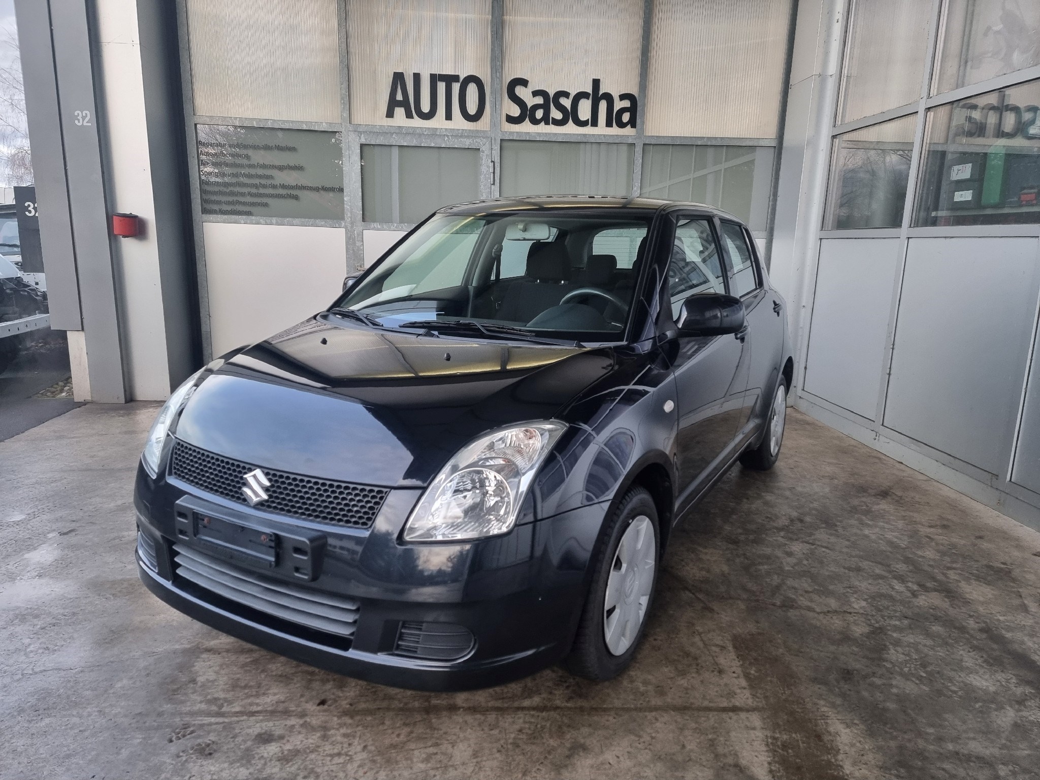 SUZUKI Swift 1.3i 16V GL 4x4