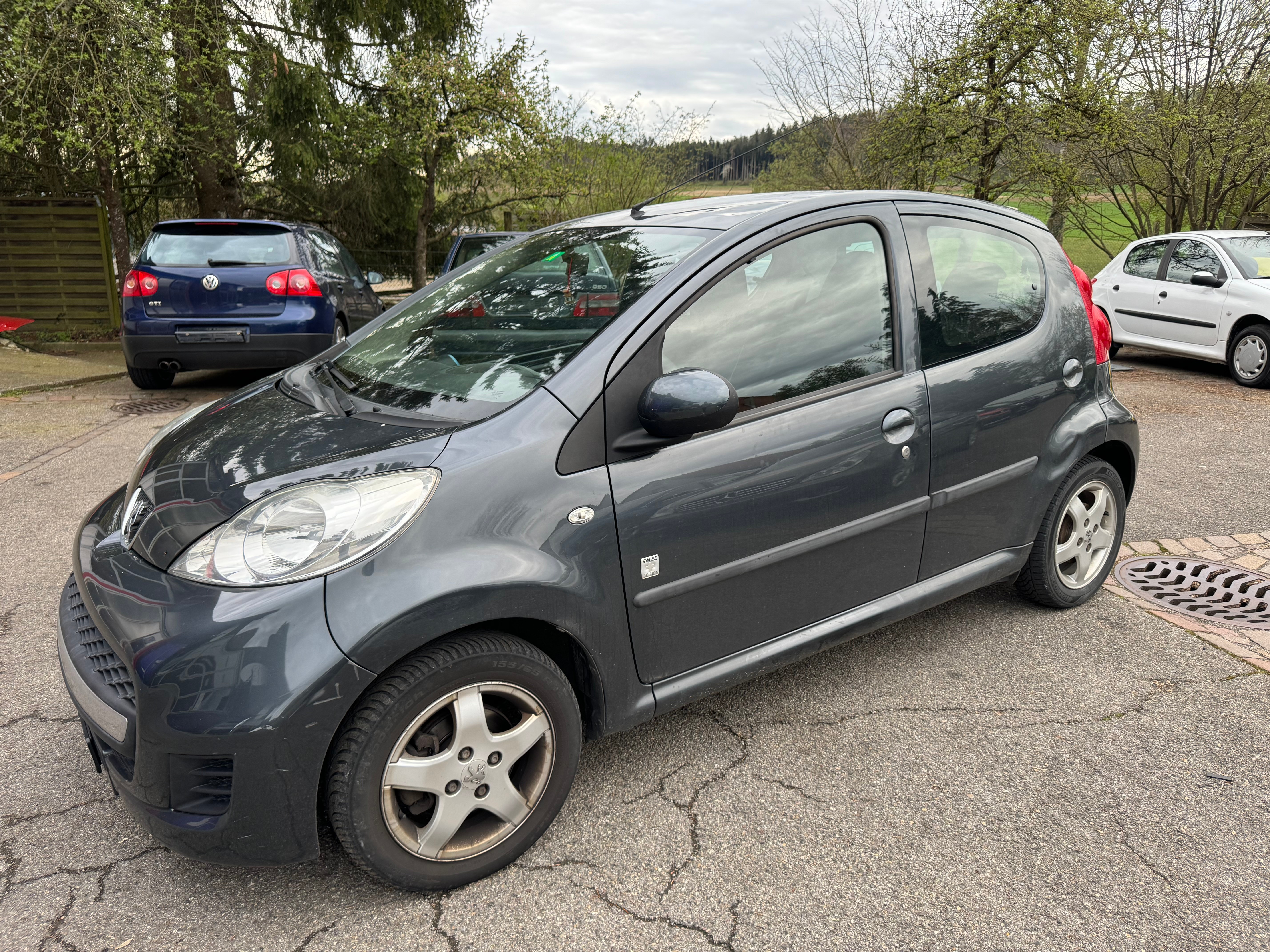 PEUGEOT 107 1.0 Swiss Edition