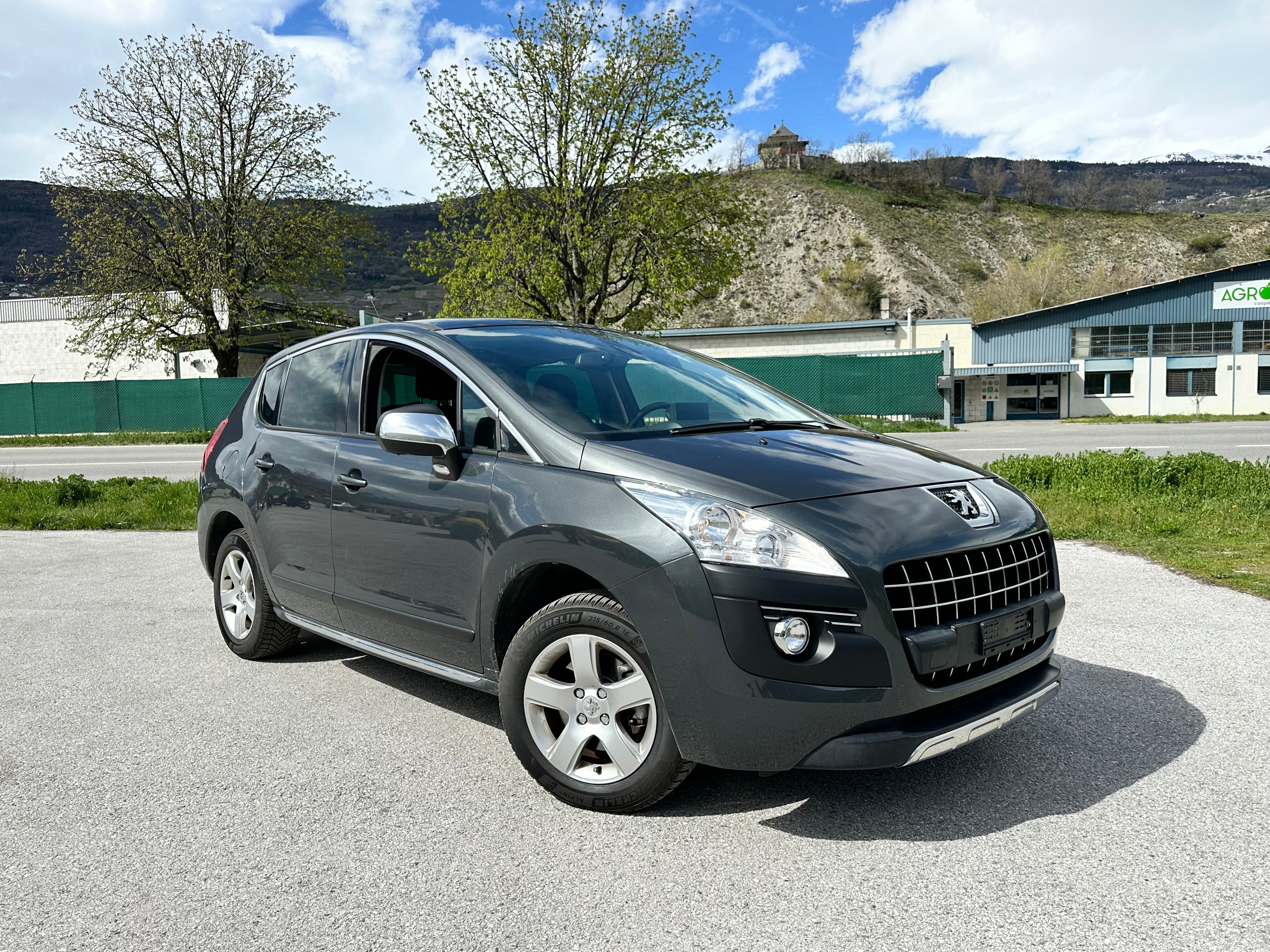 PEUGEOT 3008 1.6 16V T Féline Tiptronic