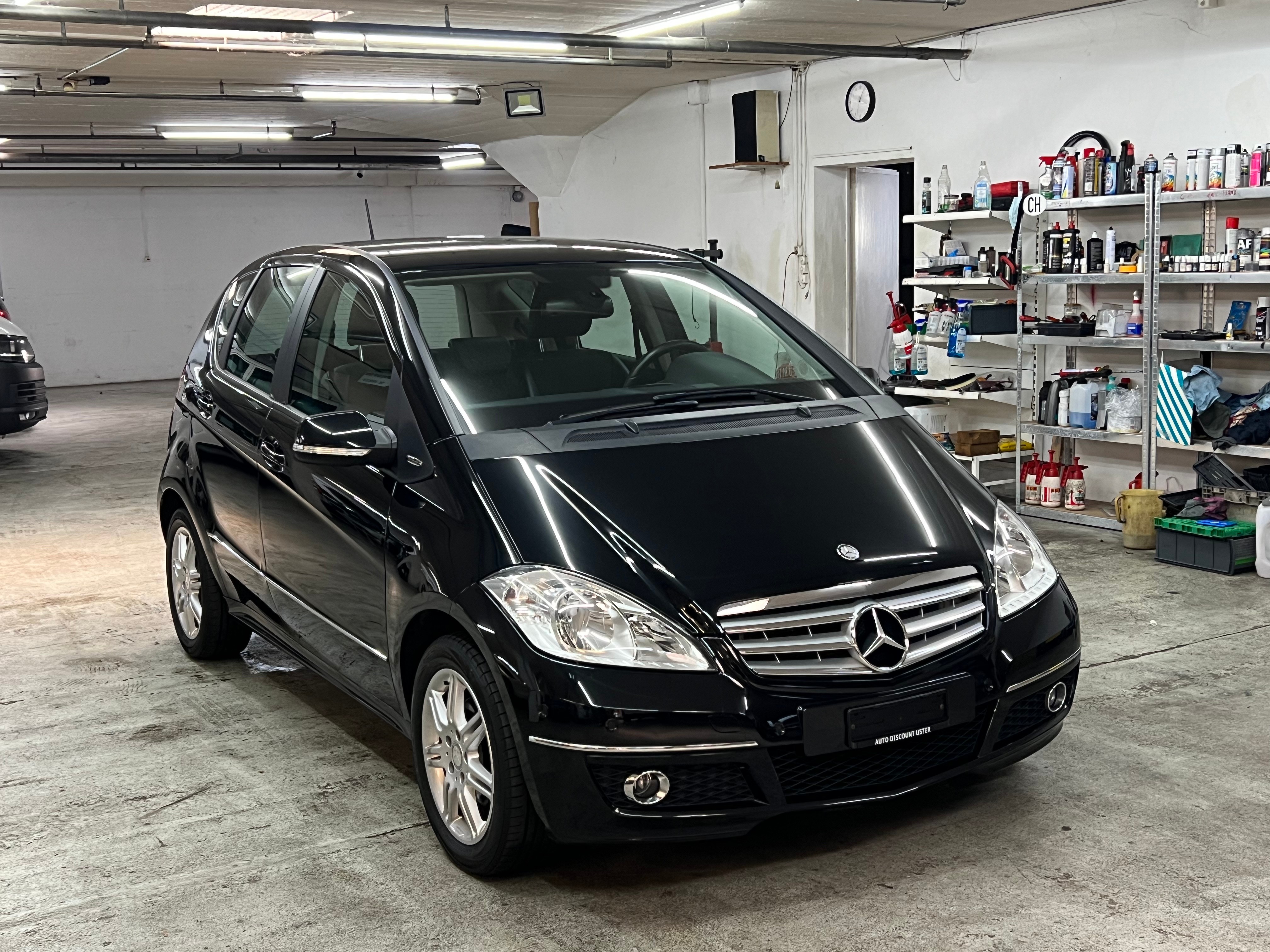 MERCEDES-BENZ A 180 Avantgarde Autotronic