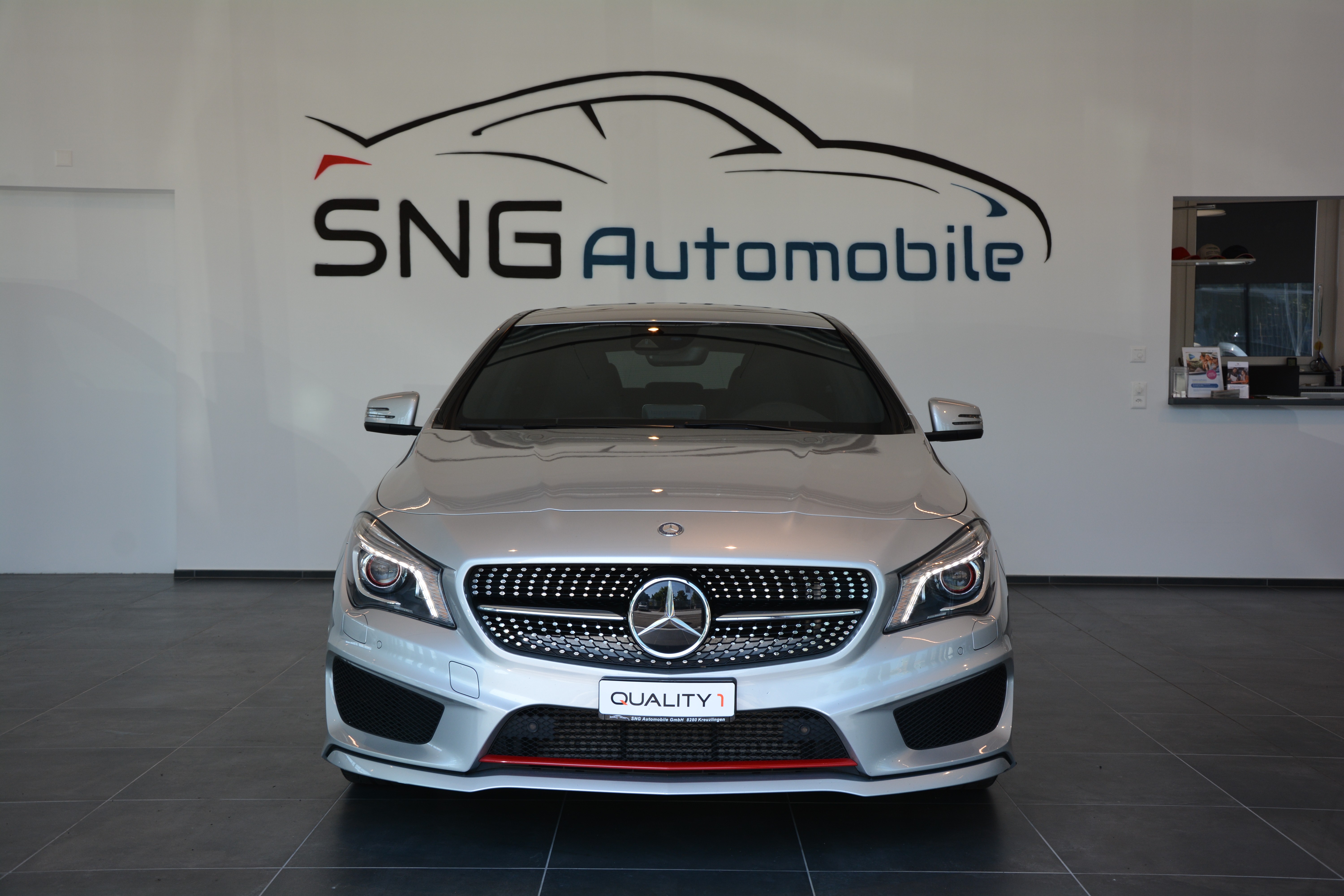 MERCEDES-BENZ CLA 250 AMG Sport 7G-DCT 4Matic