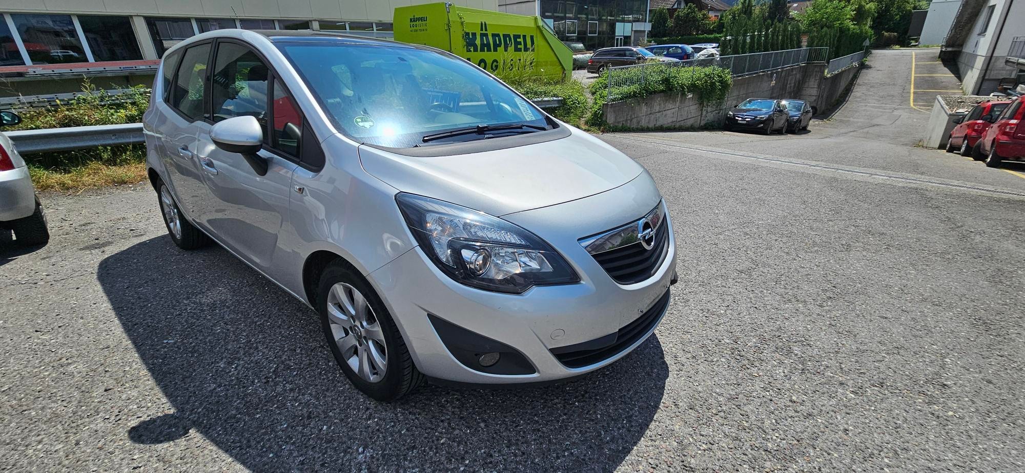 OPEL Meriva 1.4 Turbo Cosmo