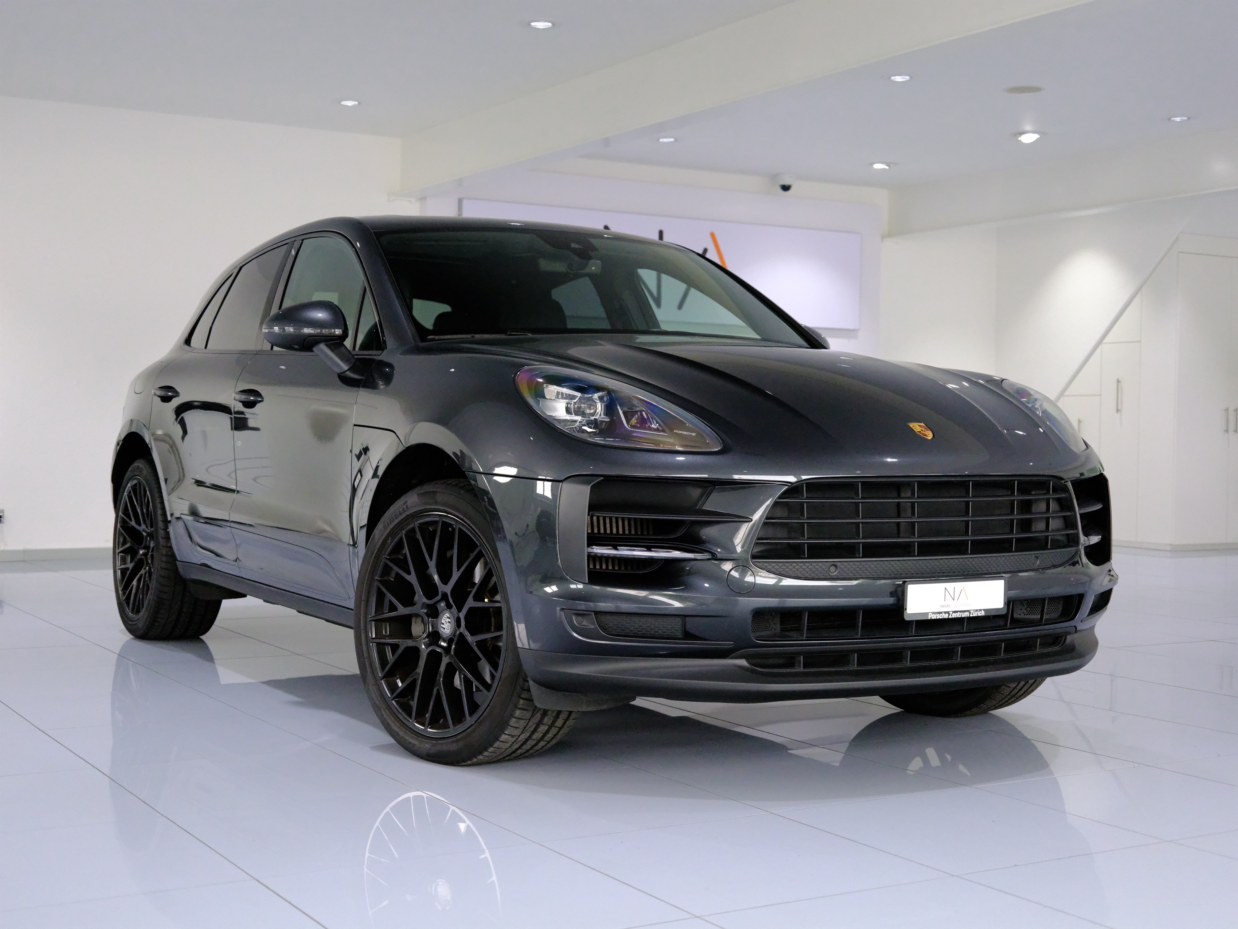 PORSCHE Macan S PDK