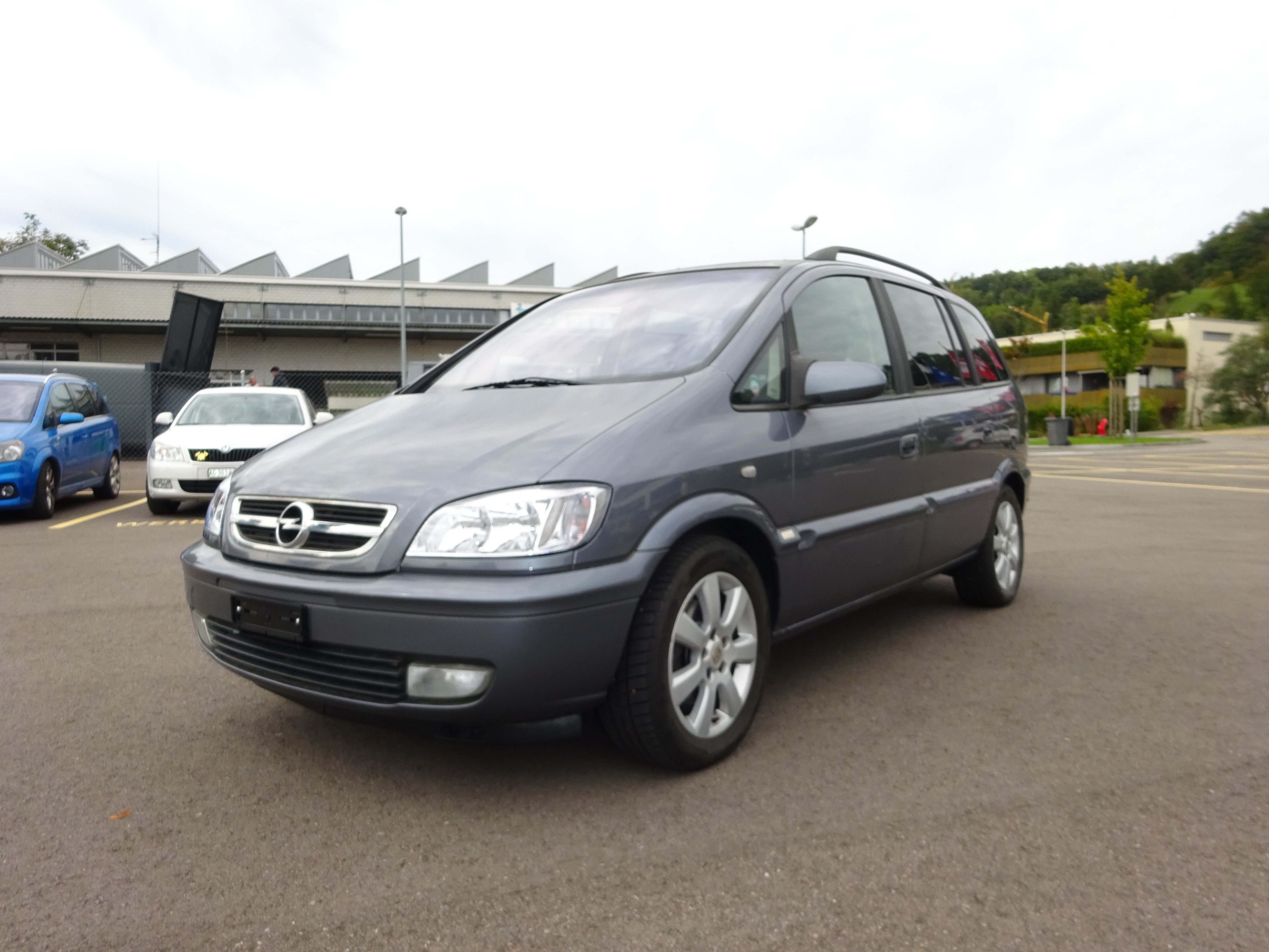 OPEL Zafira 2.2i 16V Elegance