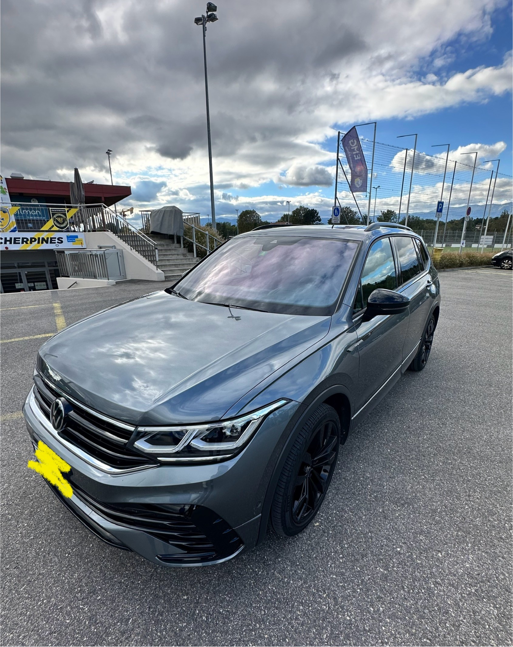 VW Tiguan Allspace 2.0TSI R-Line 4Motion DSG