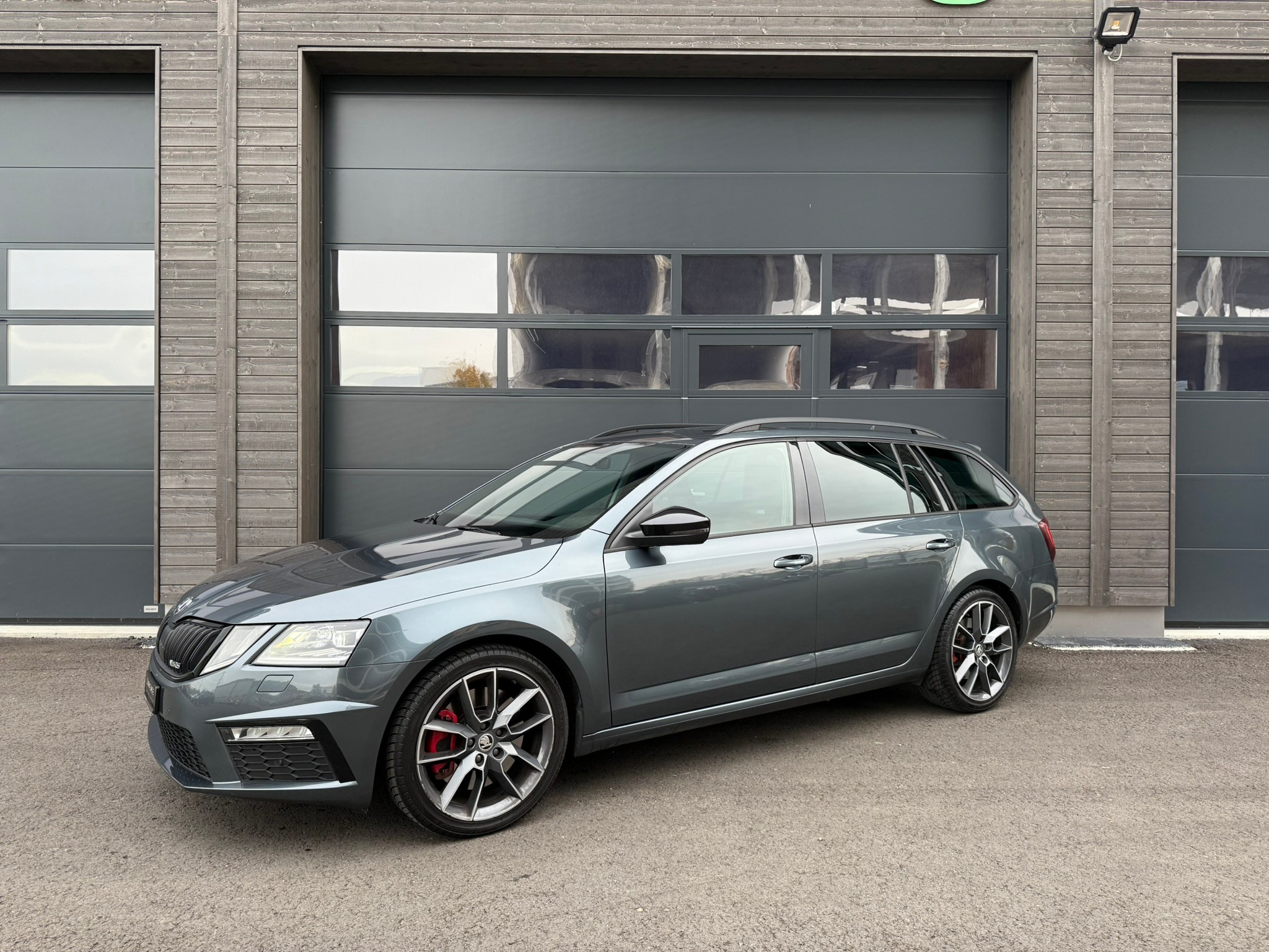 SKODA Octavia Combi 2.0 TSI RS DSG