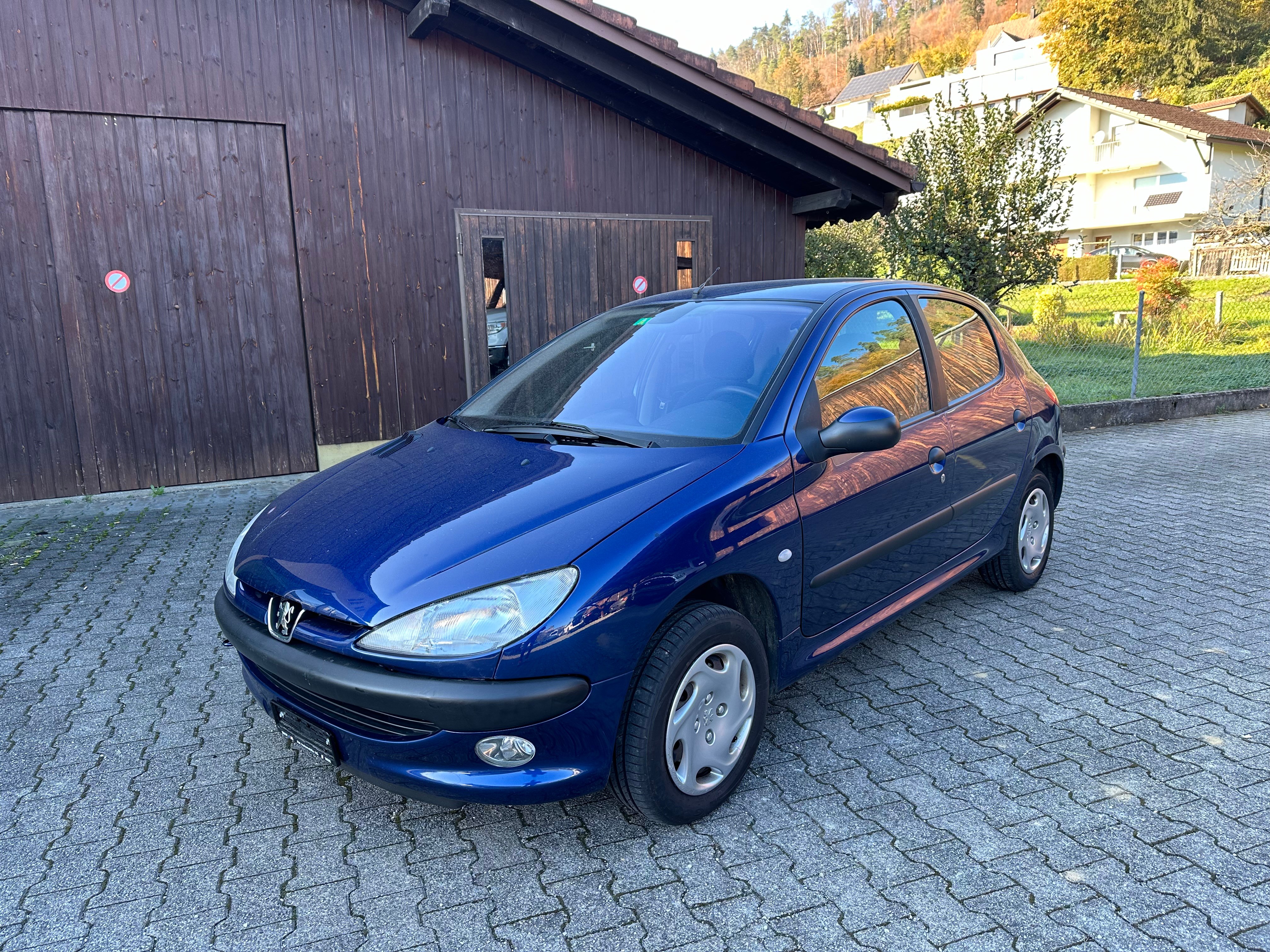 PEUGEOT 206 1.6 16V (XT) Premium