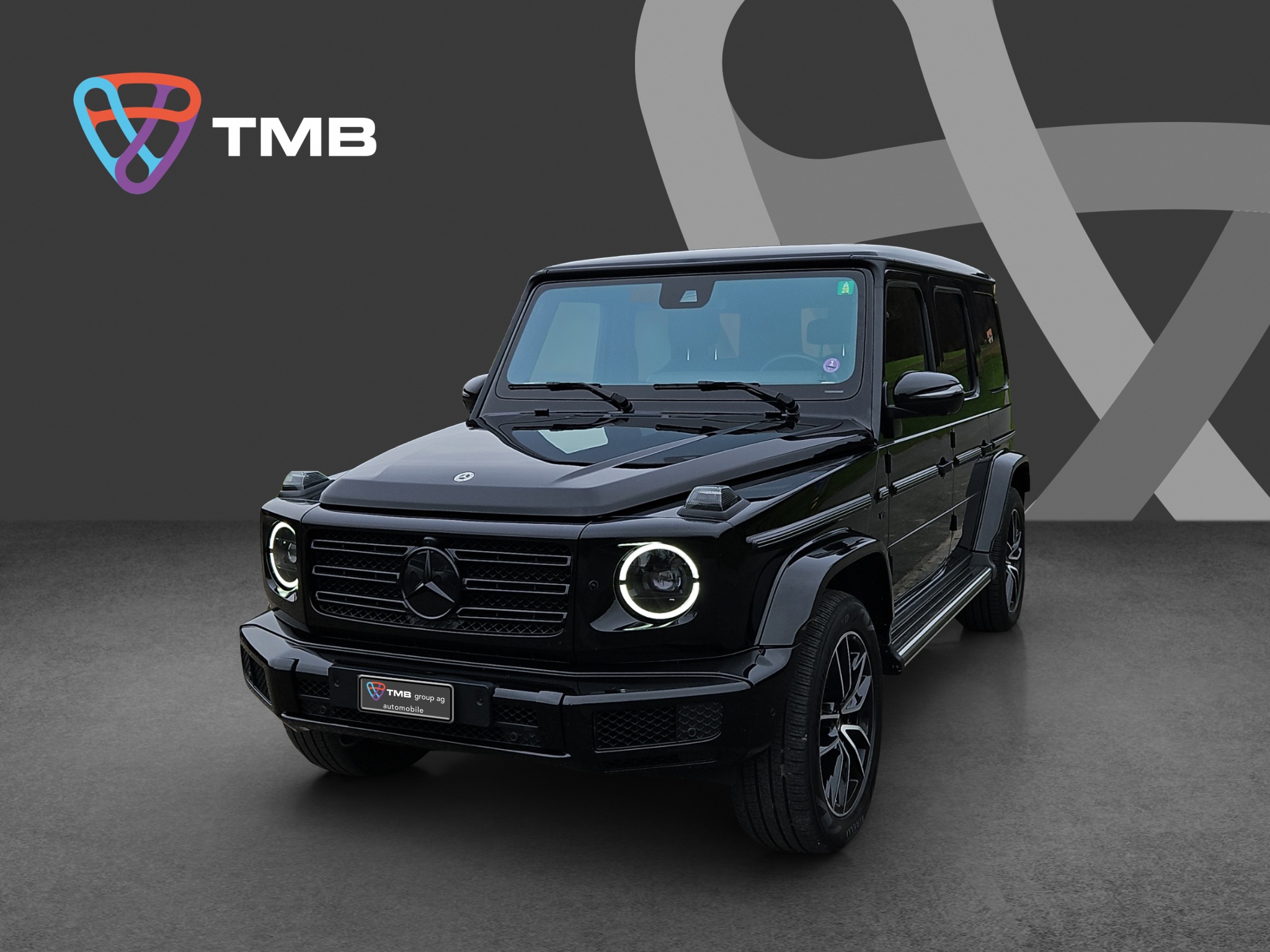 MERCEDES-BENZ G 500 AMG Line 9G-Tronic All-Black fully-loaded