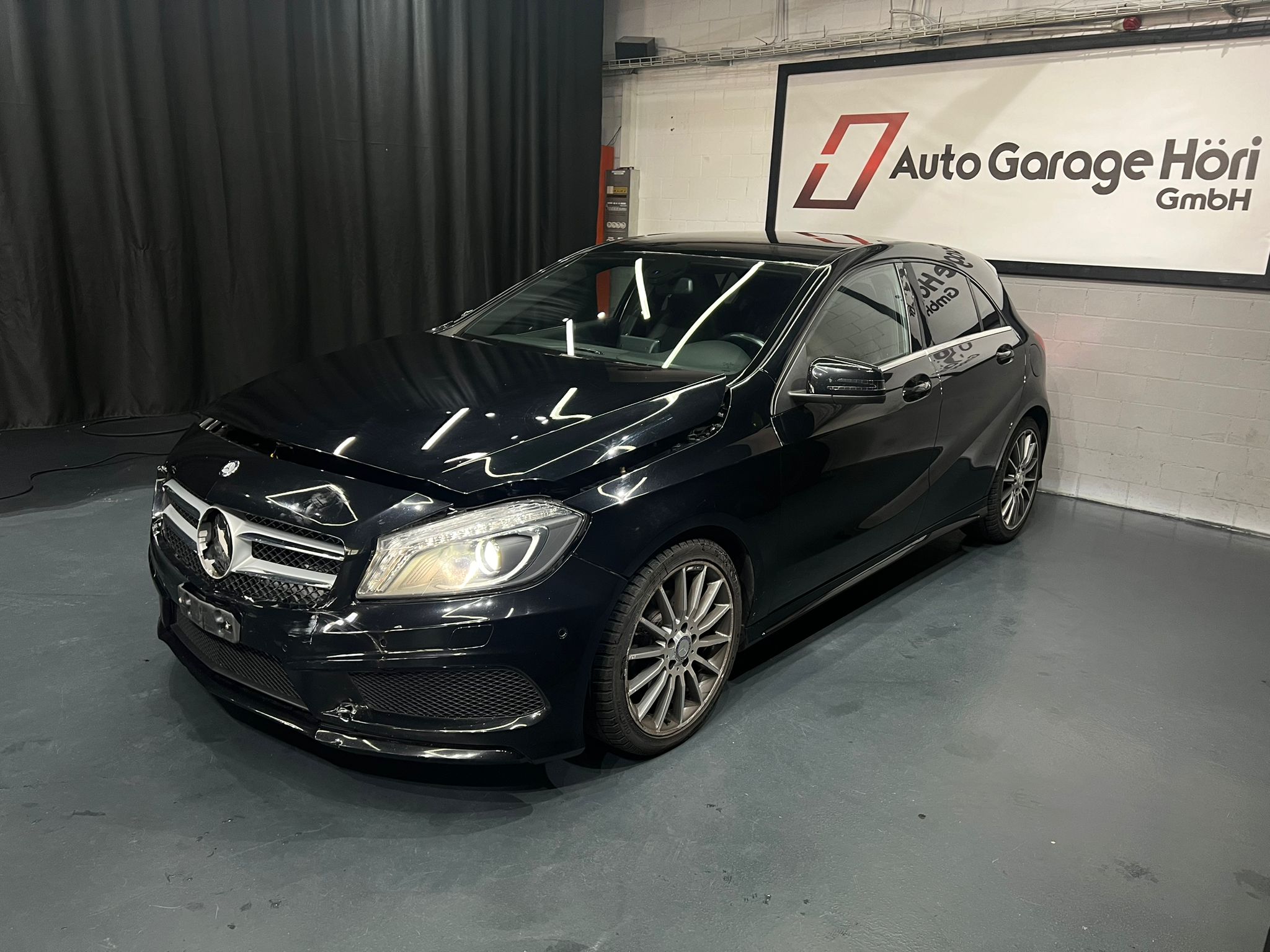 MERCEDES-BENZ A 180 AMG Line 7G-DCT