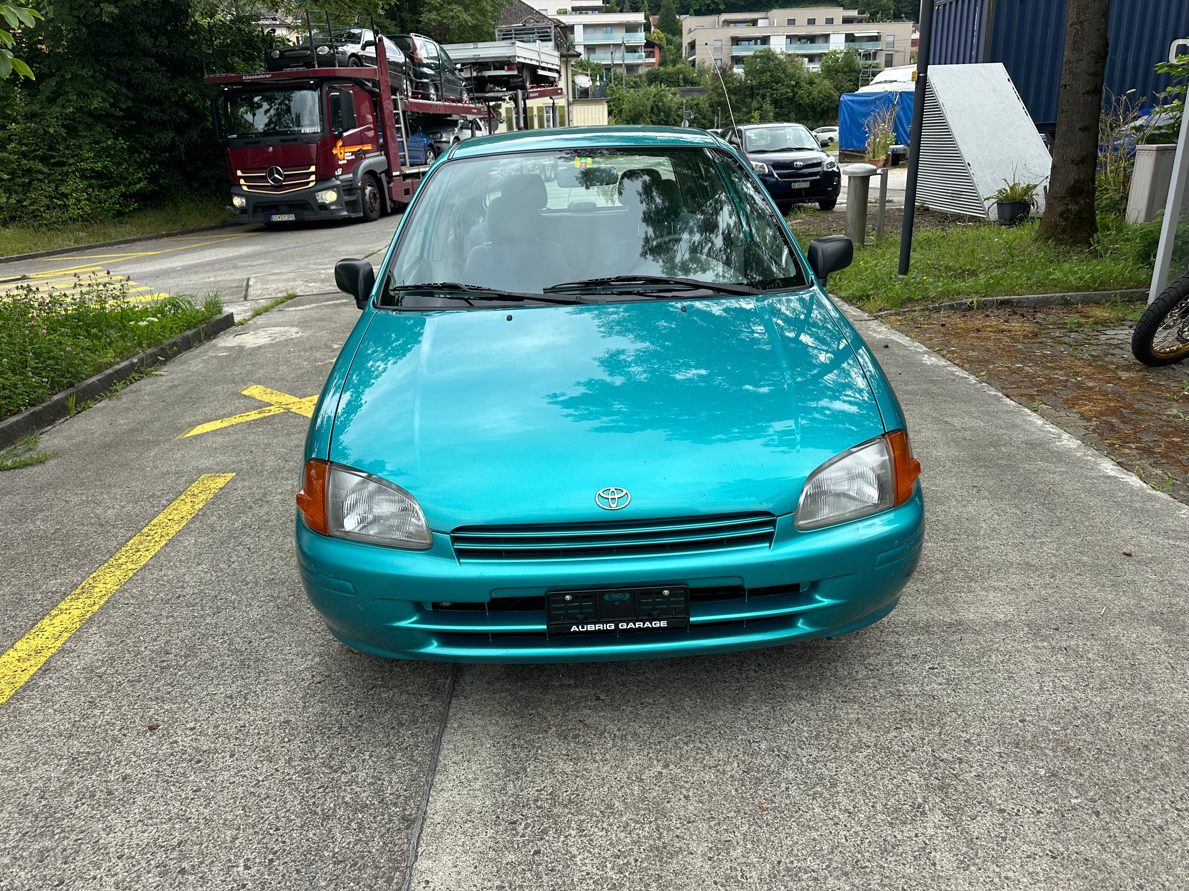 TOYOTA STARLET