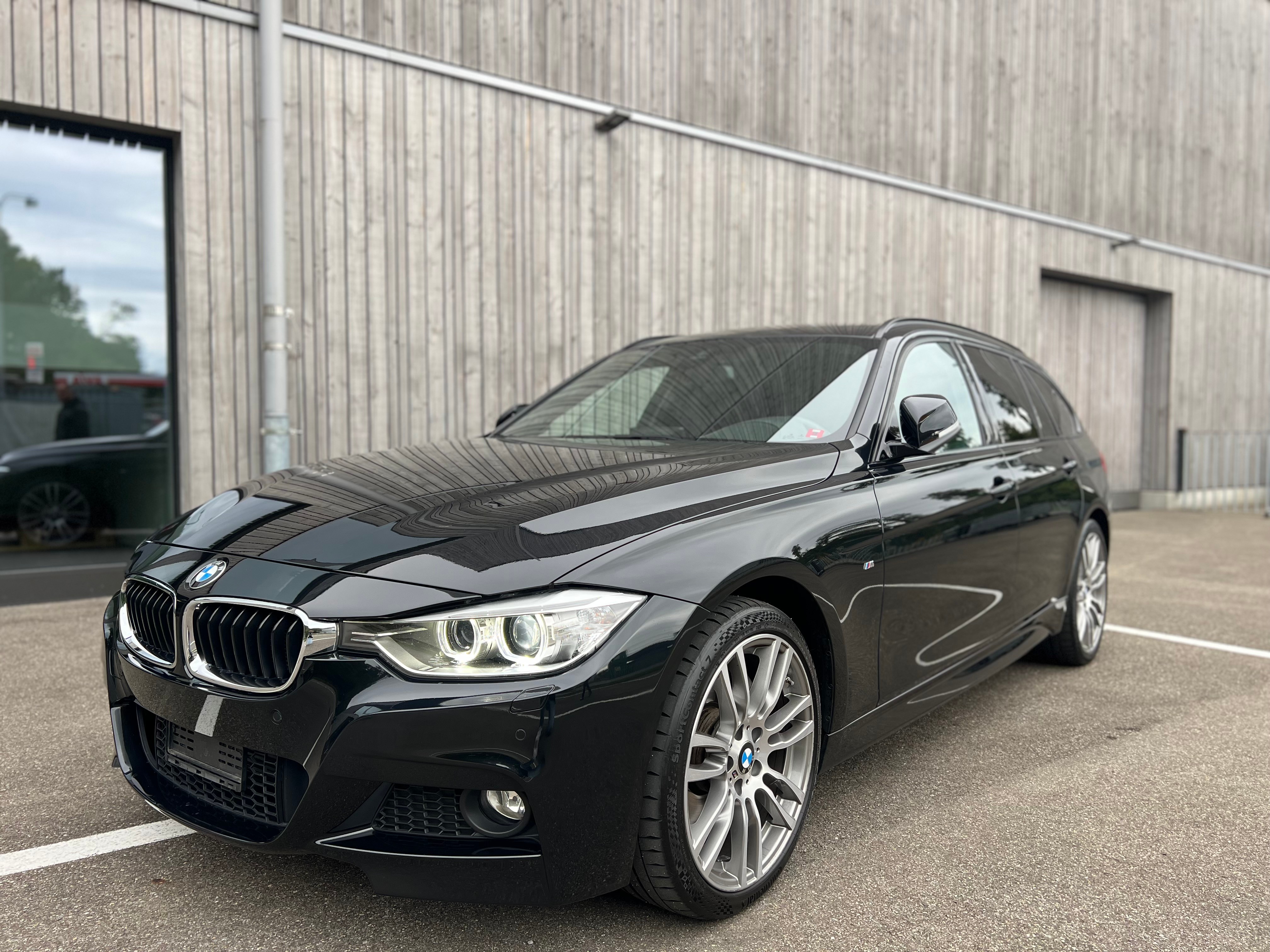 BMW 335i xDrive Touring Sport Line Steptronic