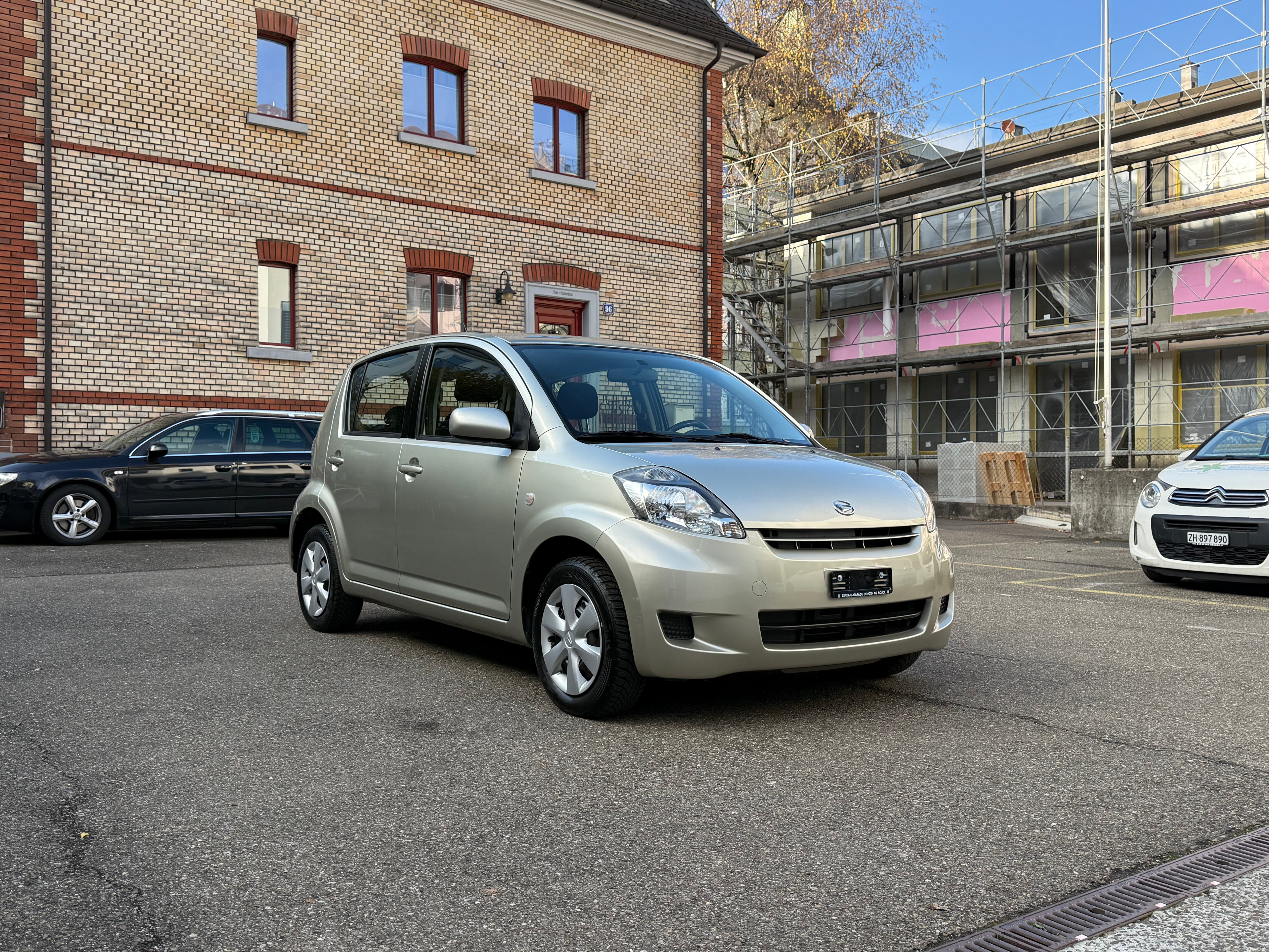 DAIHATSU Sirion 1.3 eco-4WD Automatic