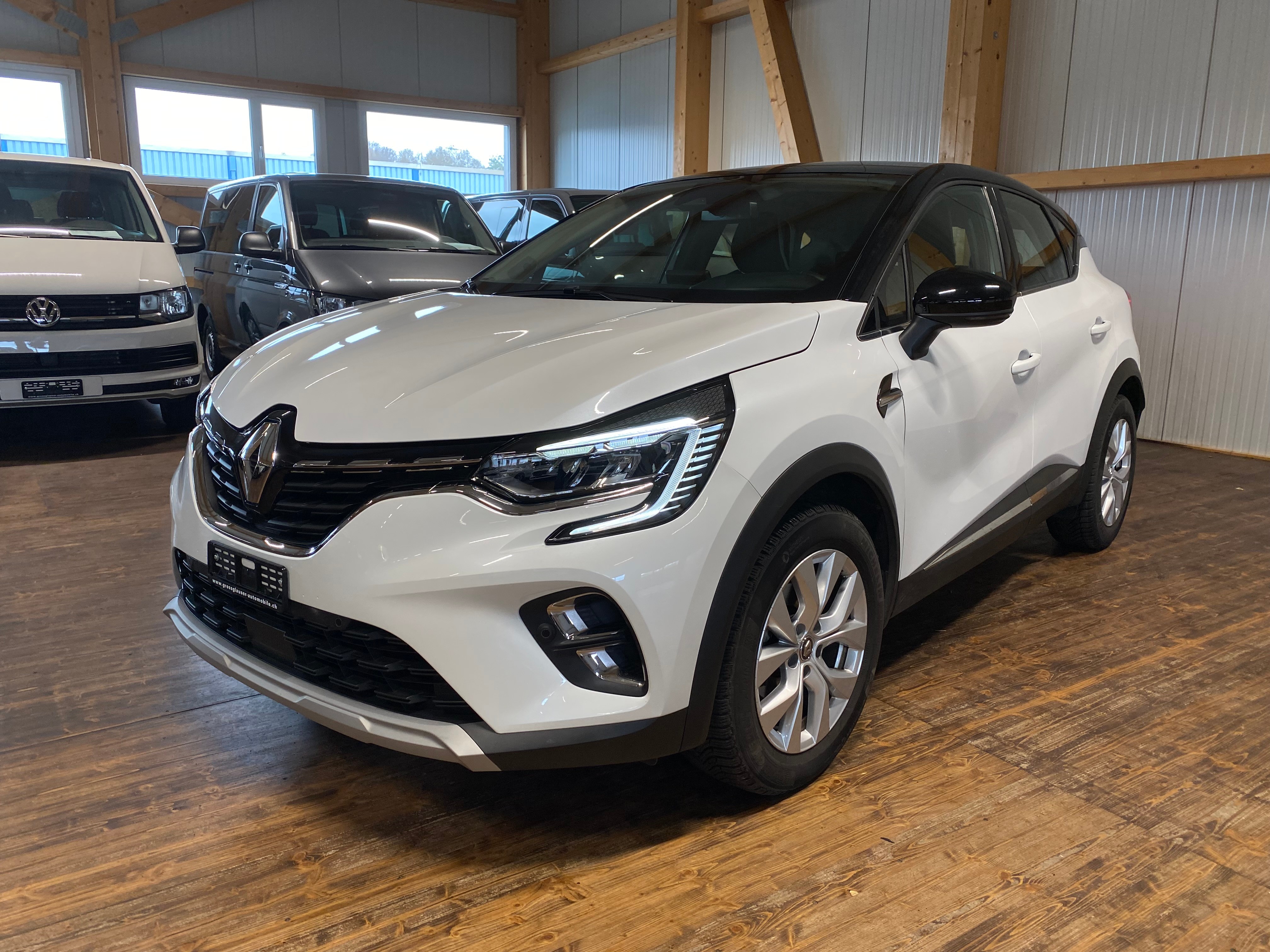 RENAULT Captur 1.3 TCe EDC Intens EDC