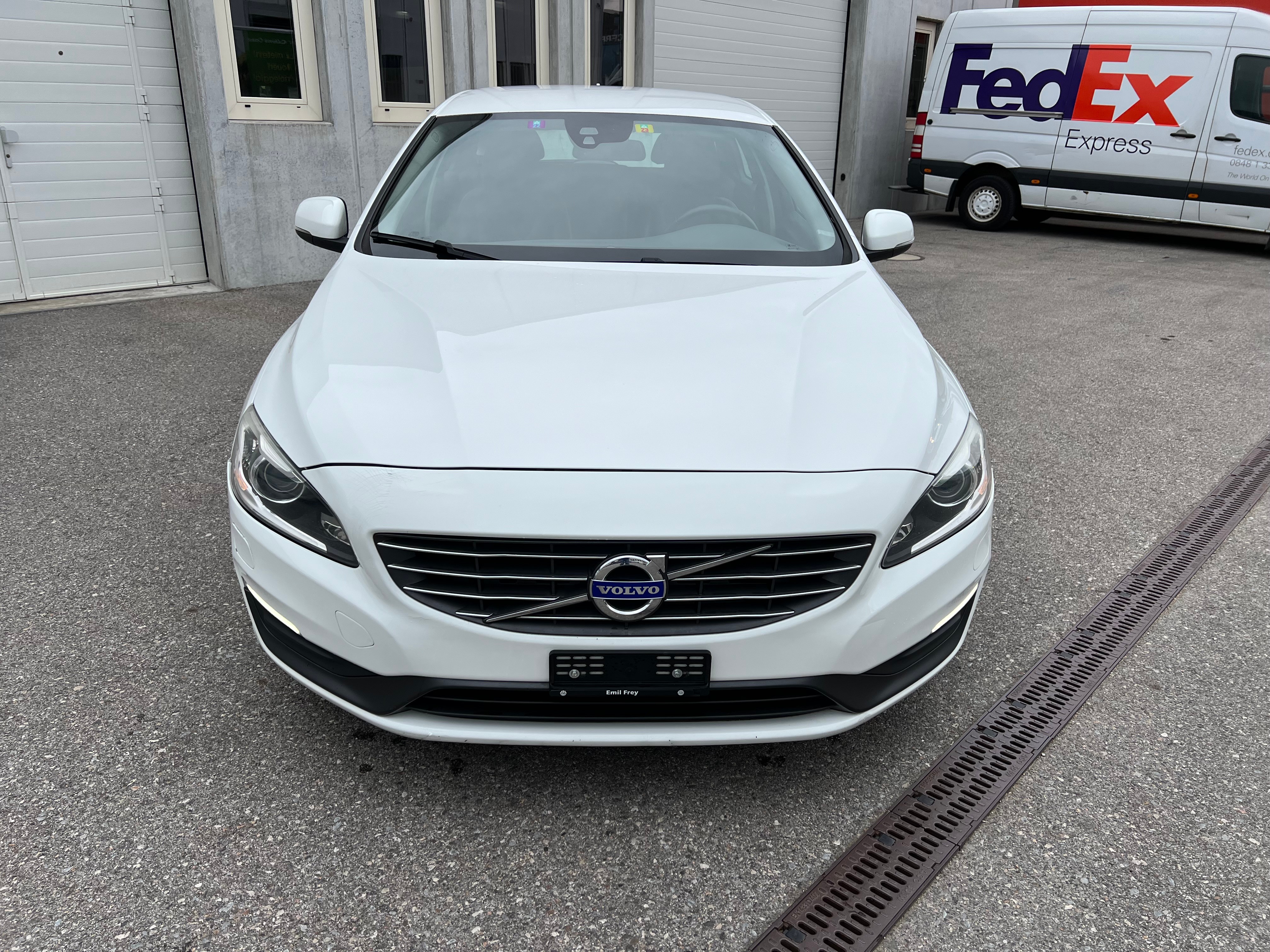 VOLVO V60 D4 AWD Momentum Geartronic