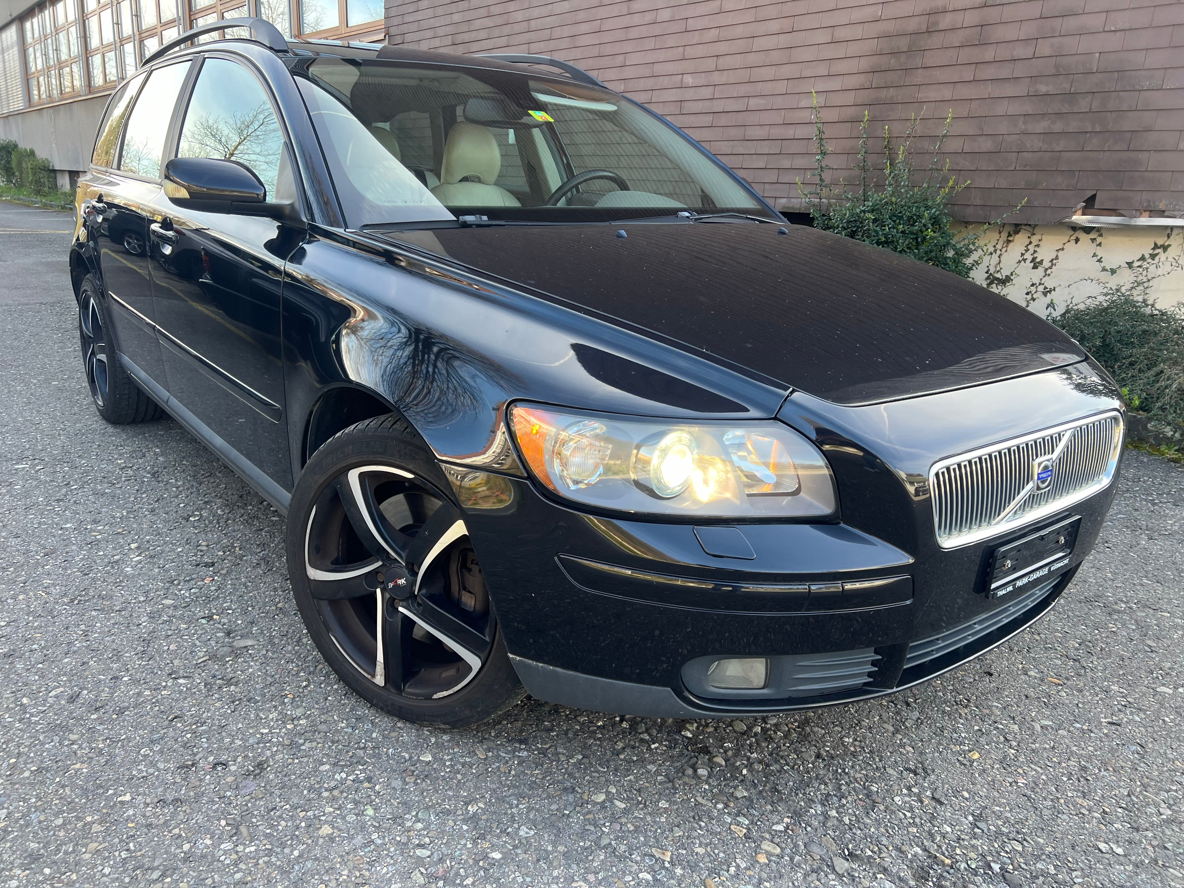 VOLVO V50 T5 AWD Summum