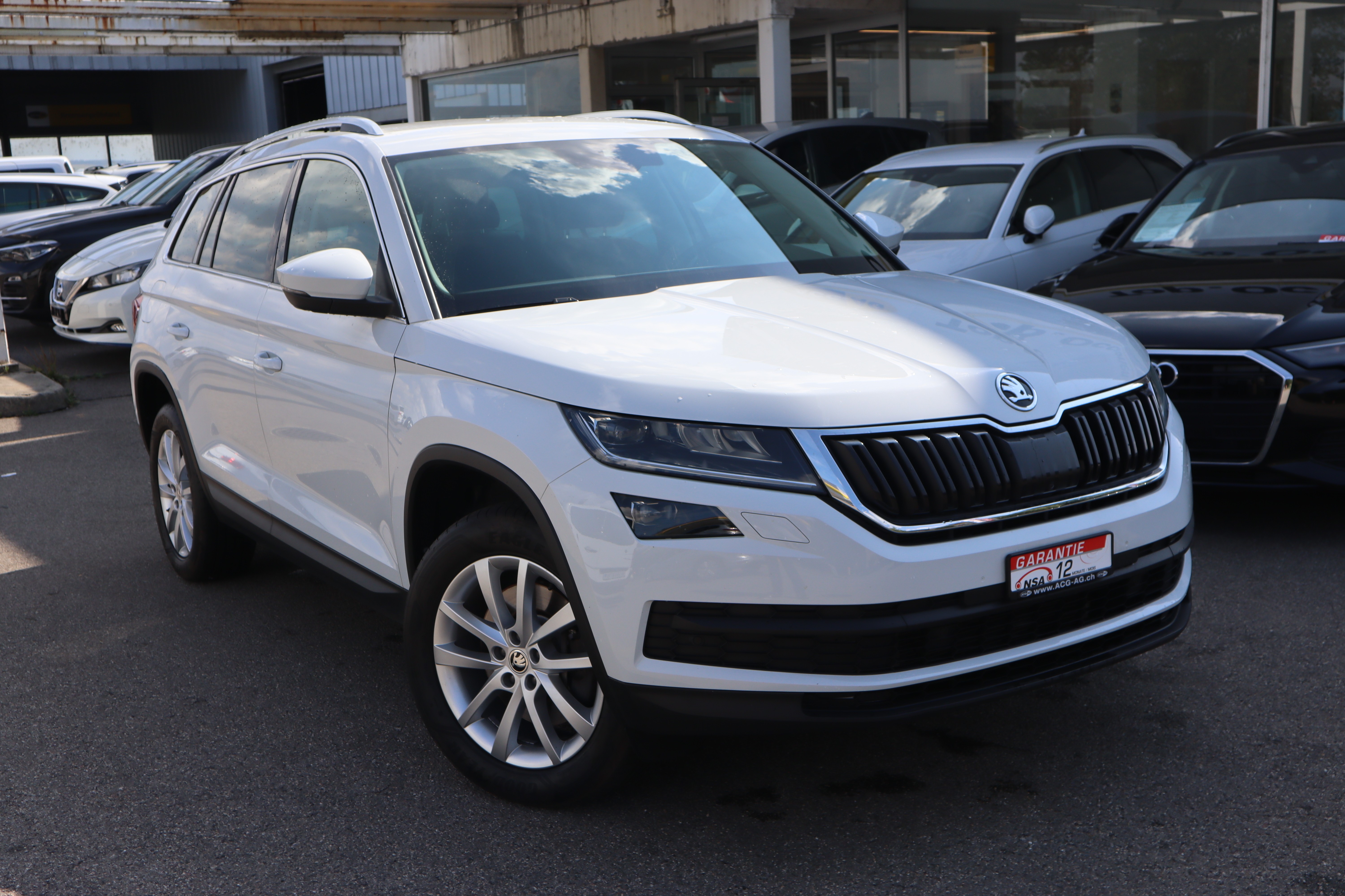 SKODA Kodiaq 2.0 TDI CR Style 4x4 DSG ** Special Stoff ** Anhängerkupplung ** Gr-Navi mit RF-Kamera ** Frisch ab MFK & Service