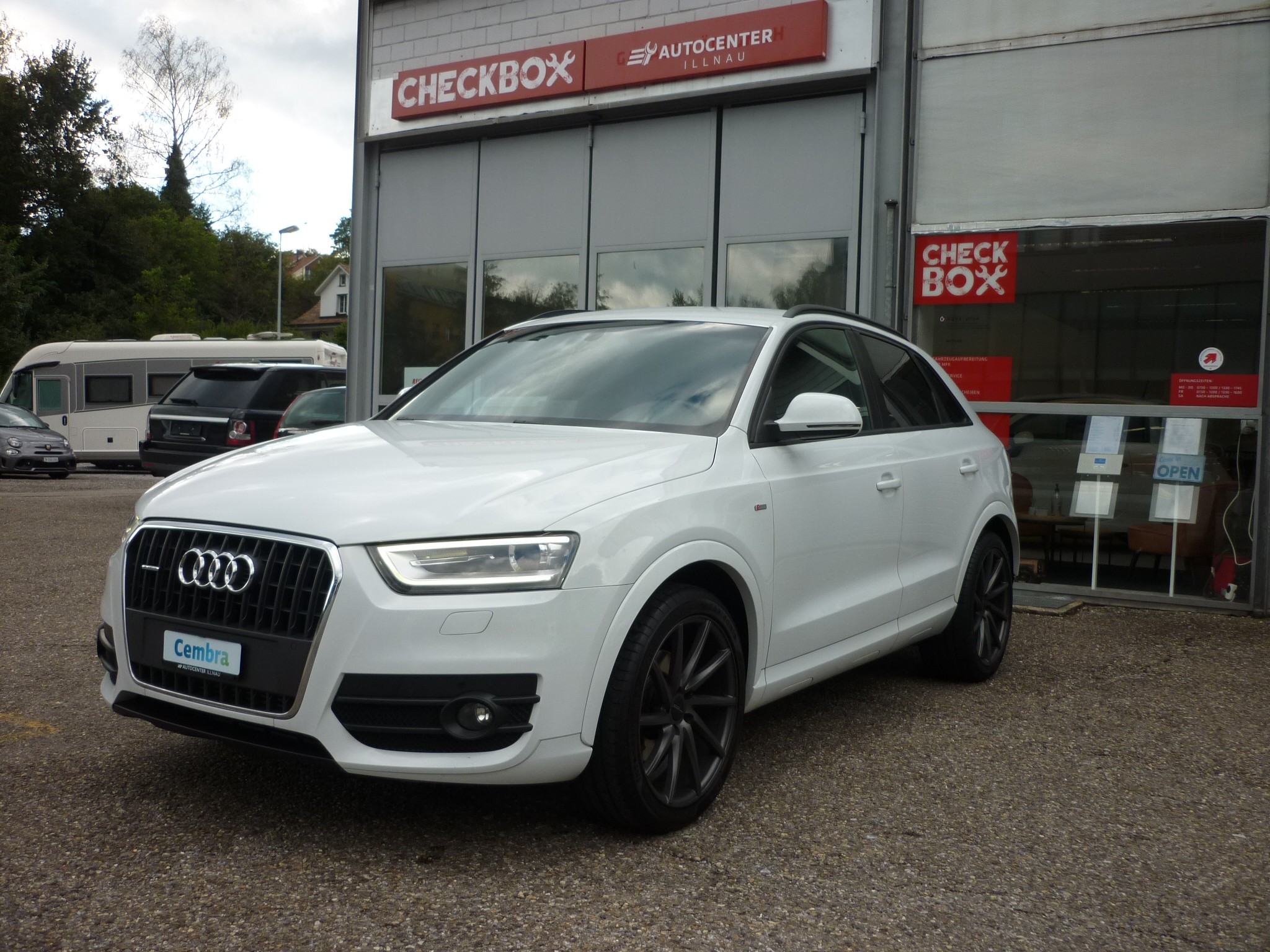 AUDI Q3 2.0 TFSI quattro S-tronic S- Line