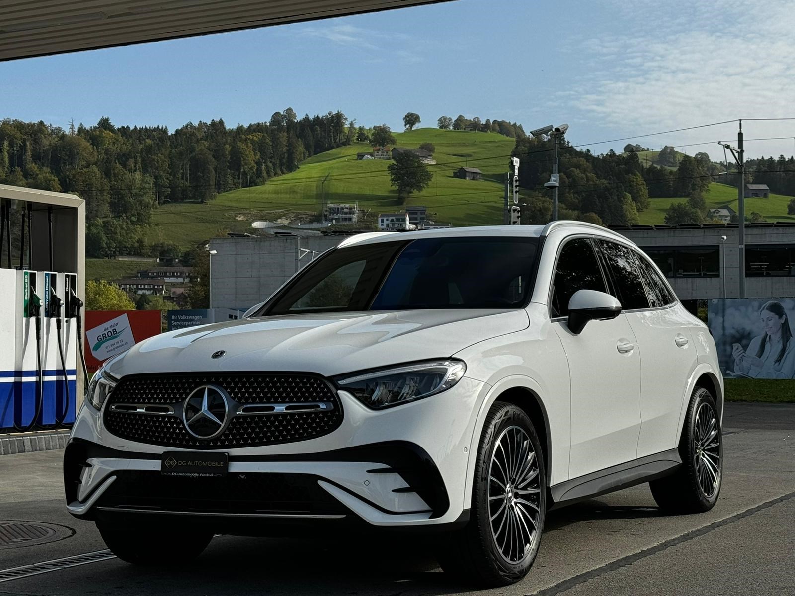 MERCEDES-BENZ GLC 220 d 4Matic 9G-Tronic *AMG-Line**Neues Modell**Neuwertig**Anhängerkupplung**Werksgarantie*