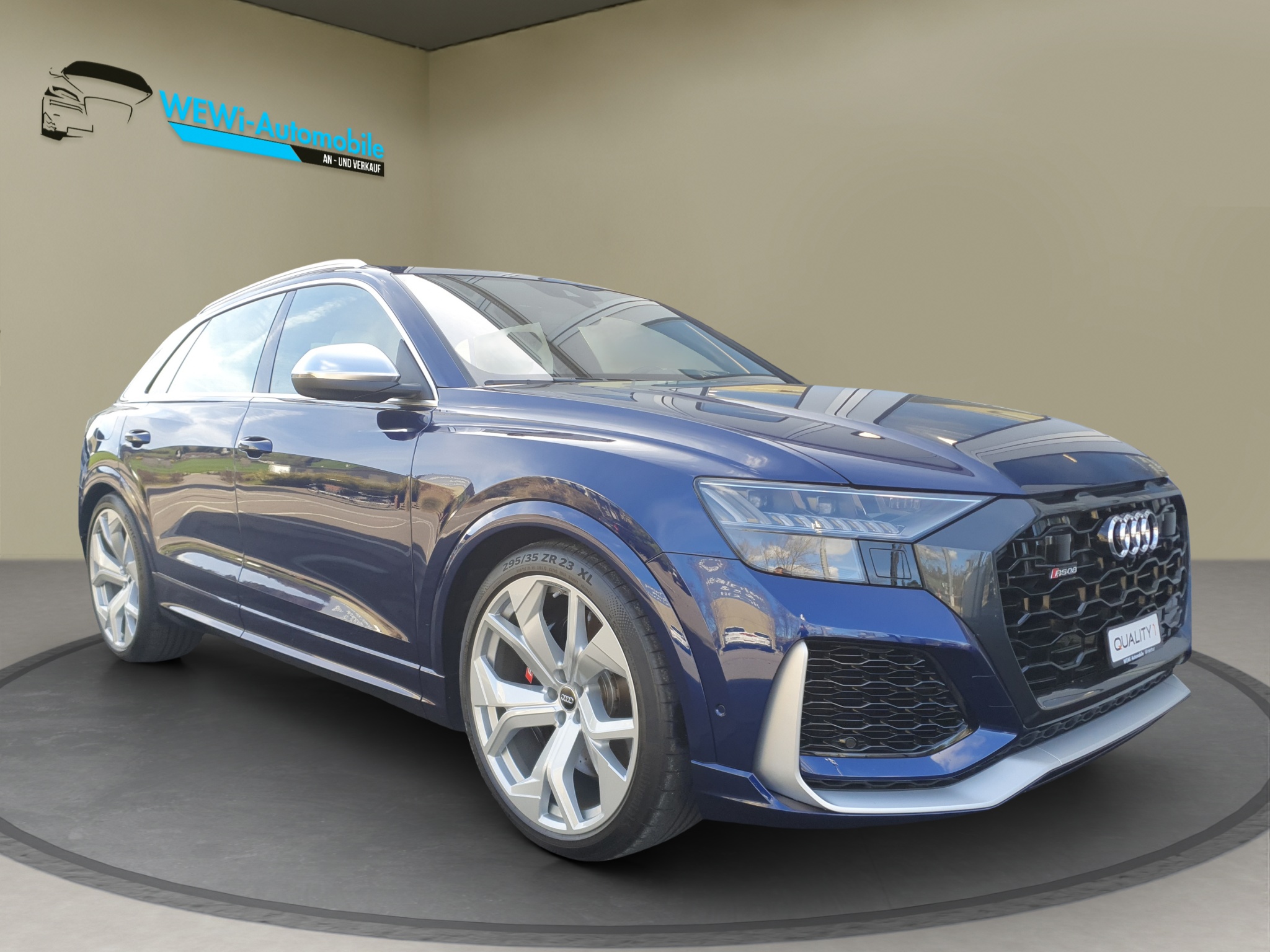 AUDI RSQ8 quattro tiptronic