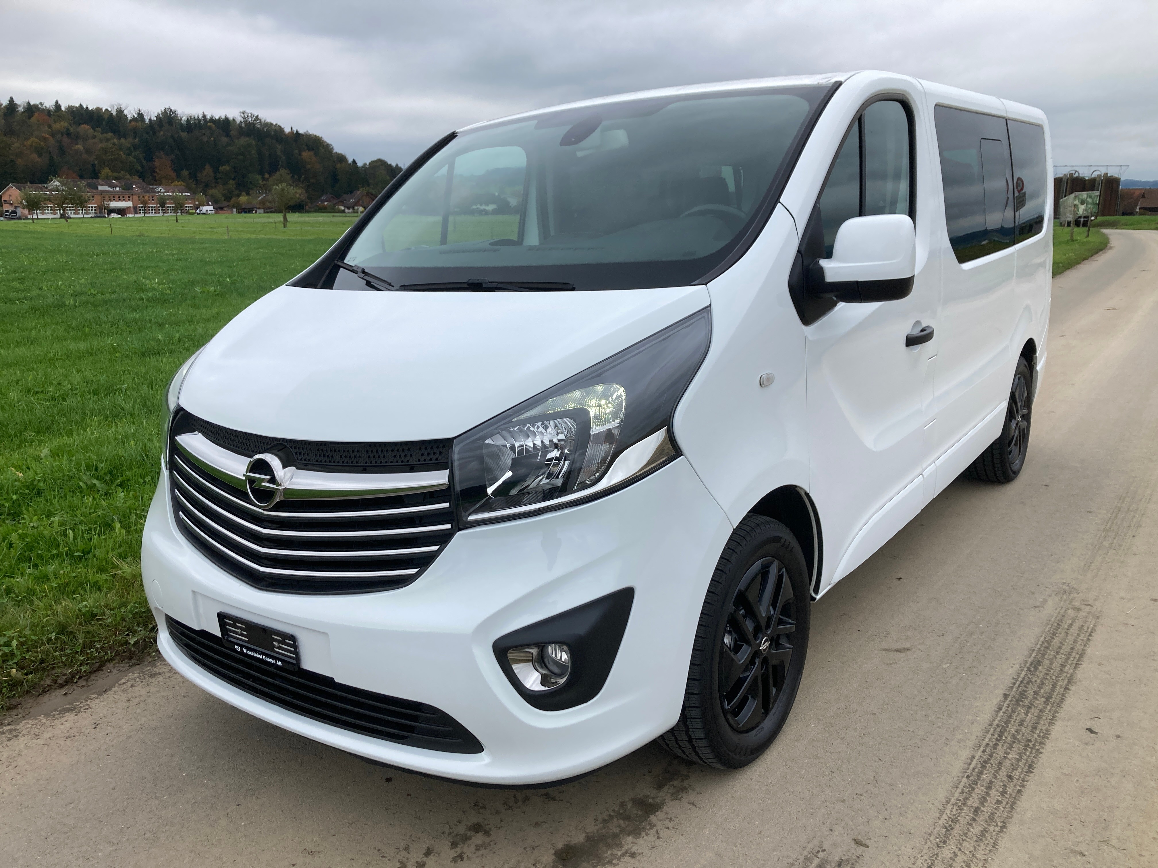 OPEL Vivaro 1.6 CDTI Combi+ 2.9t L1H1 8 Sitzer